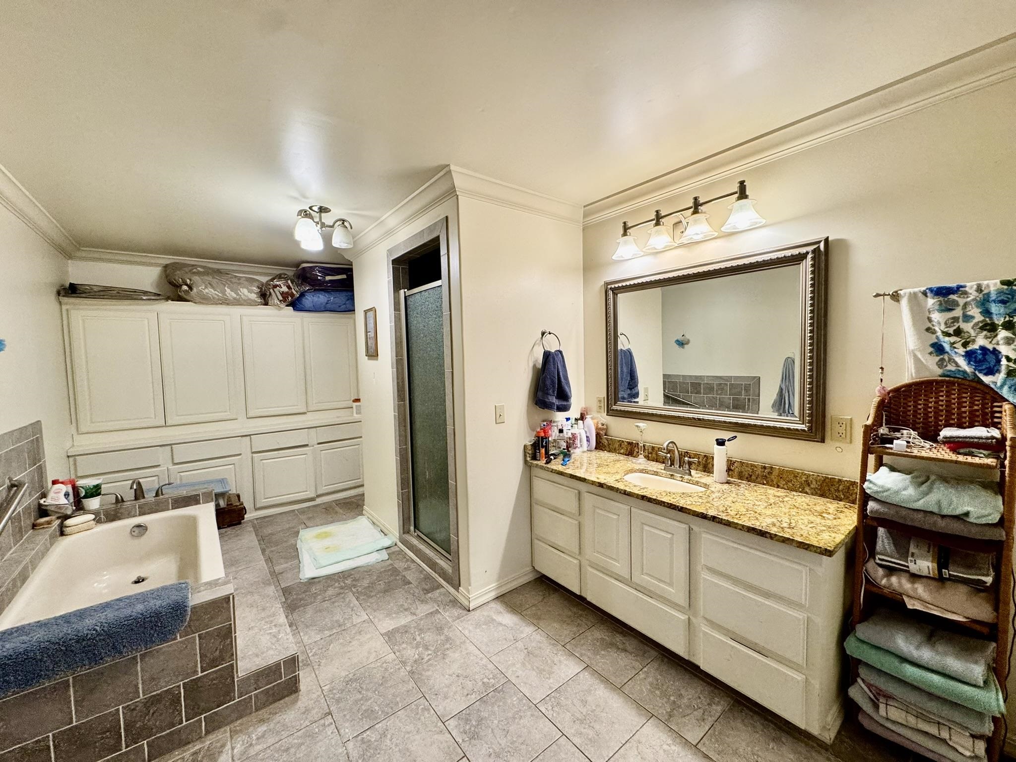 BONE ISLAND - Residential