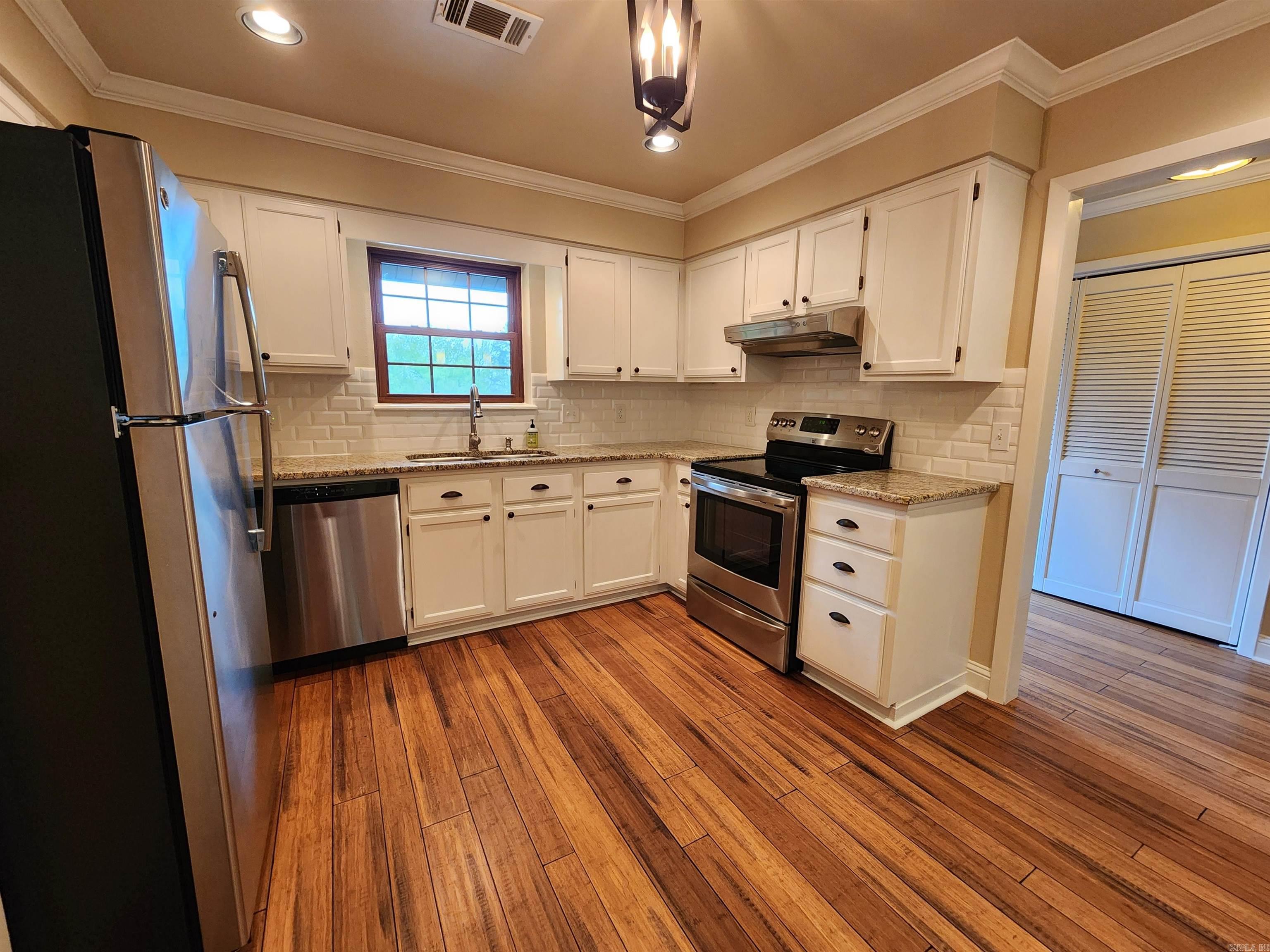 SPRING RIDGE CONDOMINIUM ESTATES - Residential