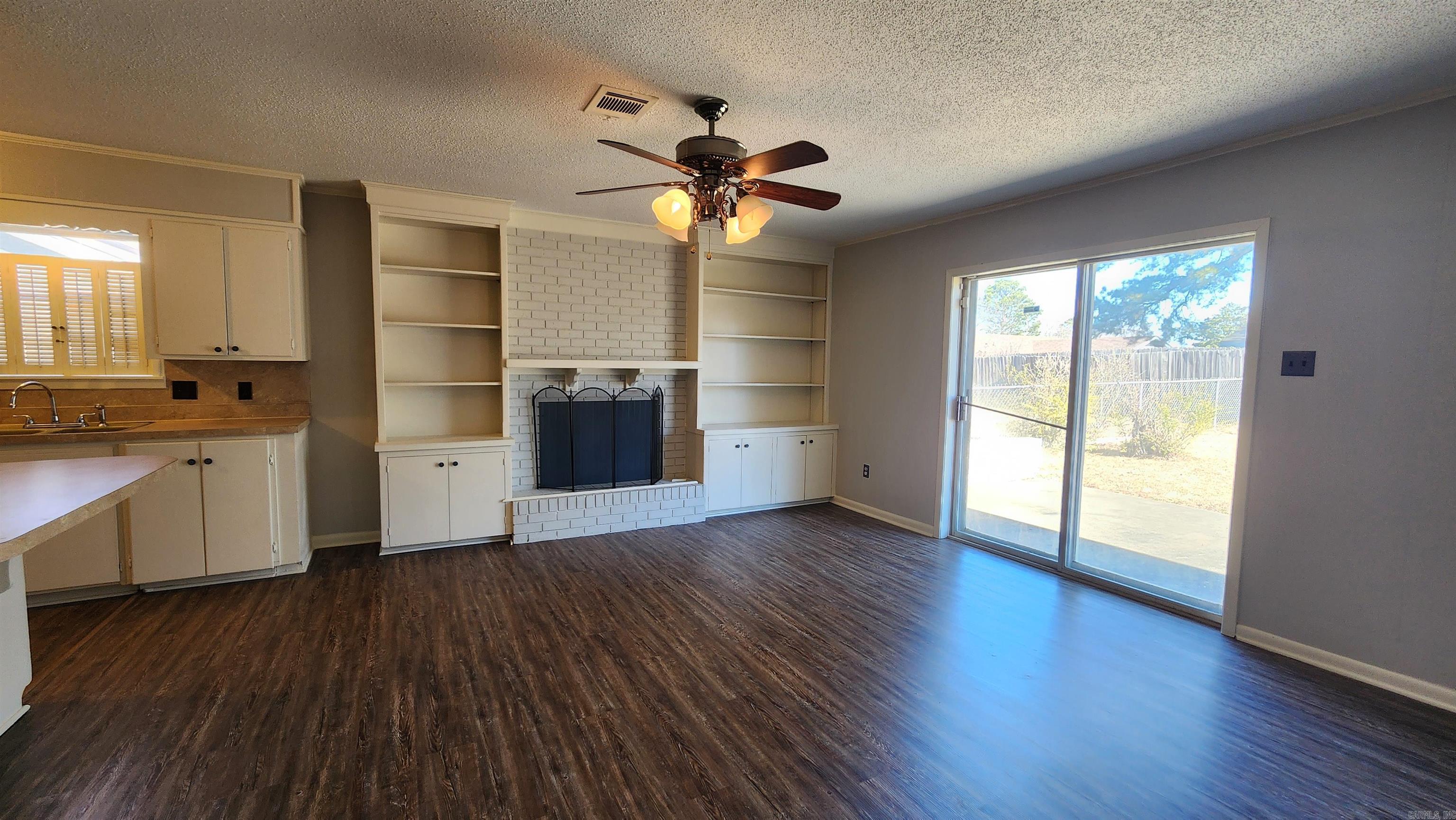 Jefferson Heights South Unit #3 - Residential