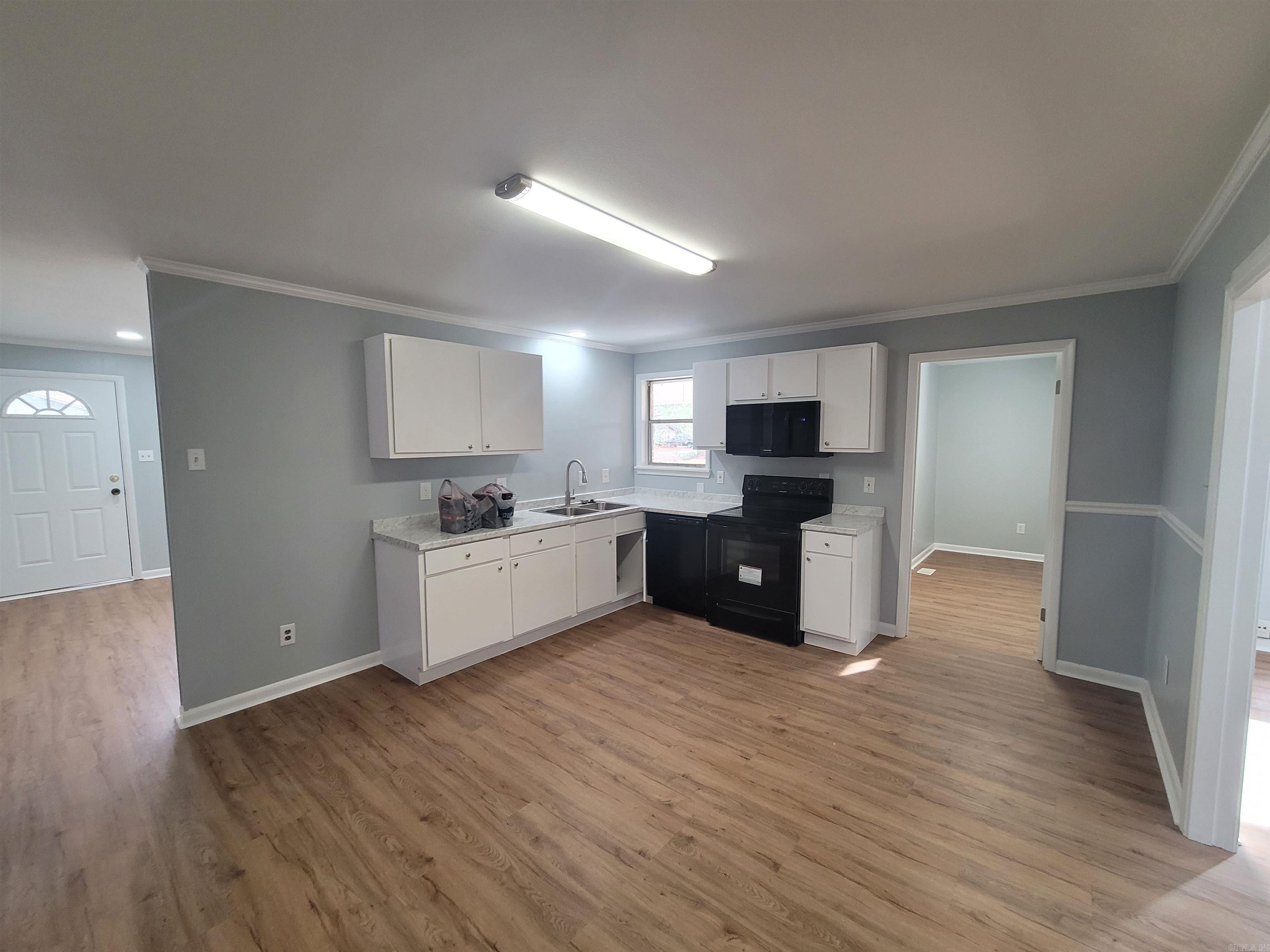 Hollywood Heights - Residential Lease