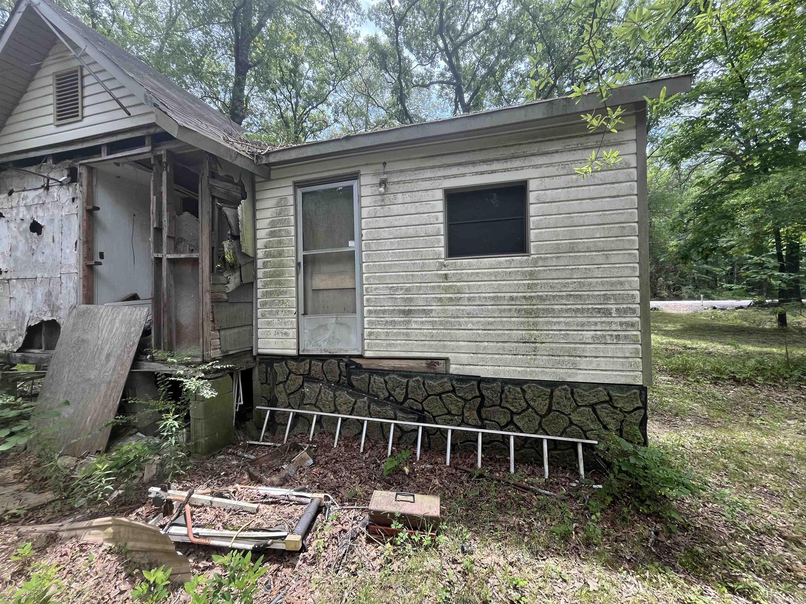 CEDAR ACRES - Residential