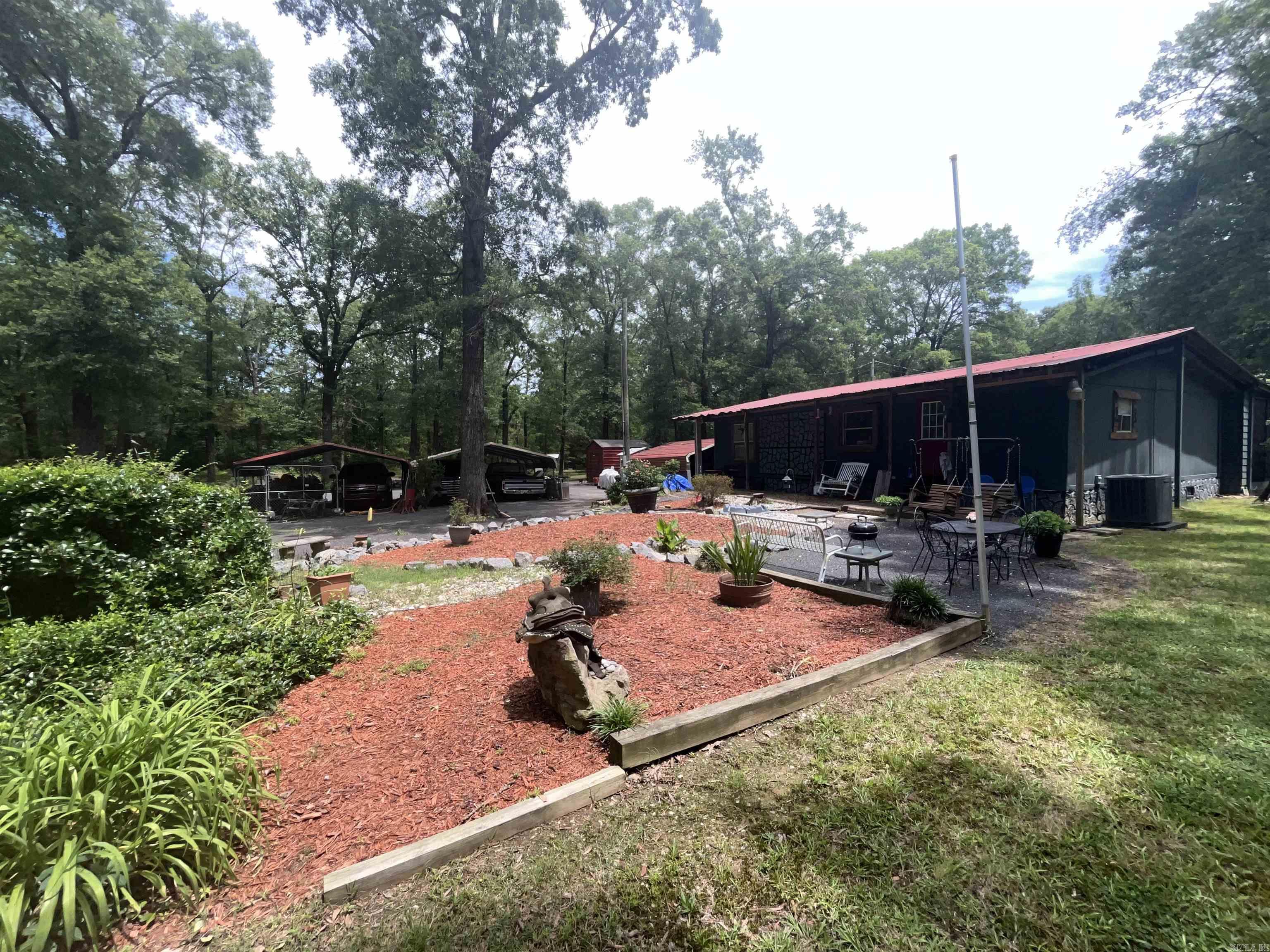 CEDAR ACRES - Residential