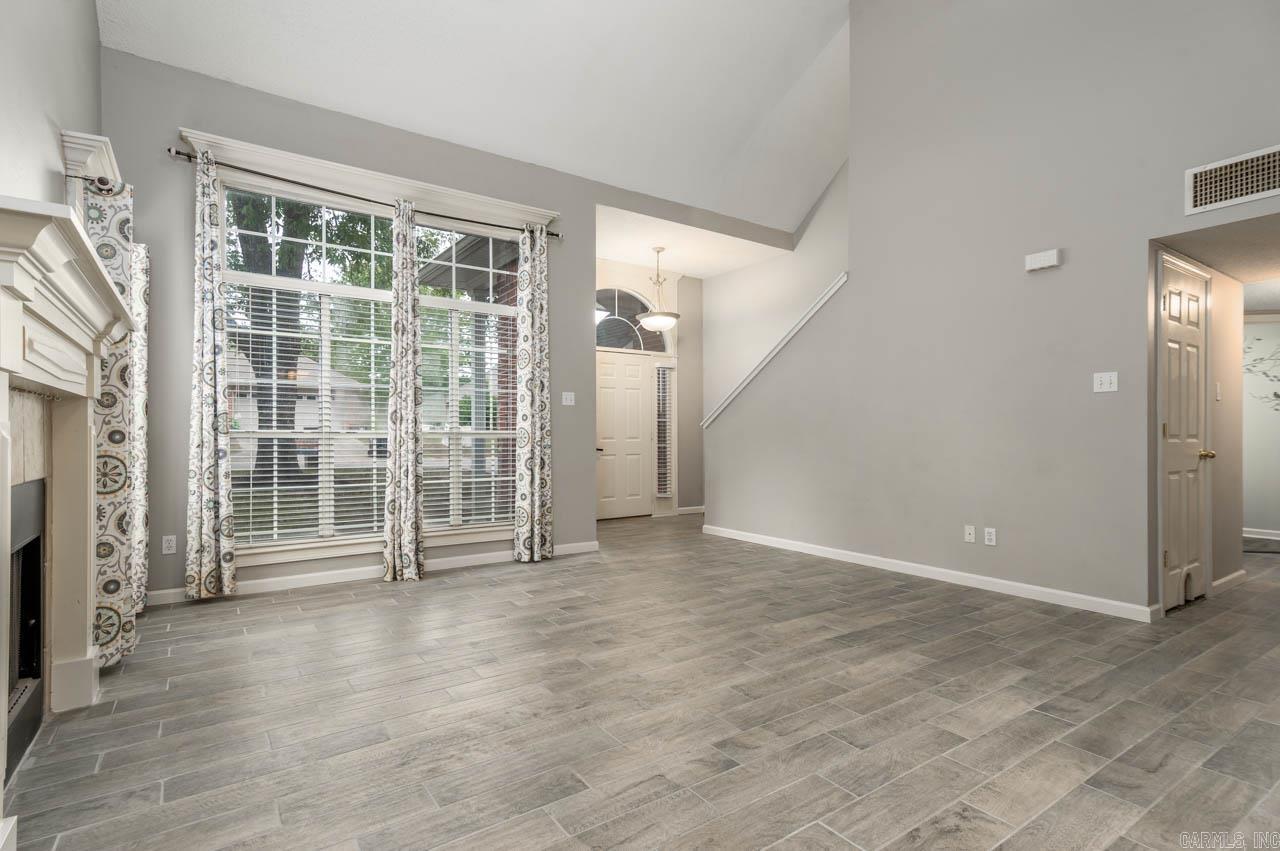 AUTUMN RIDGE - Residential