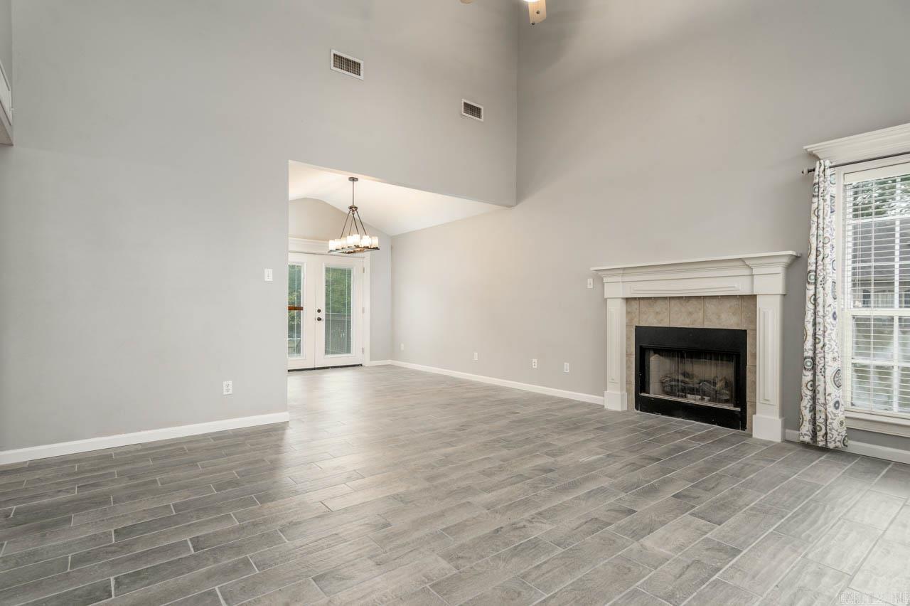 AUTUMN RIDGE - Residential