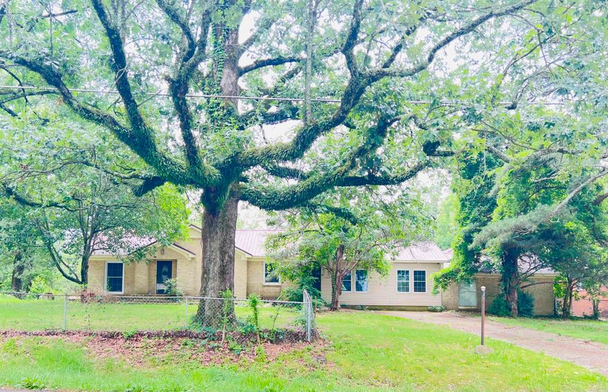 Motivated sellers, packed and ready to go, in sought after Lakeside School District. This 6 bed 5 bath is a multi generational dream!! With over 4200 sq ft, you are likely to find plenty of space for your whole family or have a room for crafts, games, or even a remote office space! The possibilities are in endless in this home! Let’s not forget the 25x40 shop for you to tinker around, a raised garden, a fenced yard for the kiddos to play, and even a separate fenced dog area for those fur babies. There have been several updates (2023-2025) but there is still room for you to put your own personal spin on the place! Whatever your situation, this property has plenty of room and potential for growth! Don’t miss out on owning this unique property. Close to school, shopping, and the lake!   Being sold as is-- Agents see remarks.