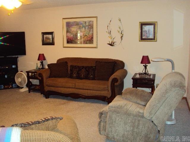 Salem Oaks - Residential