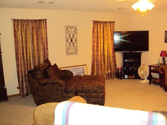 Salem Oaks - Residential