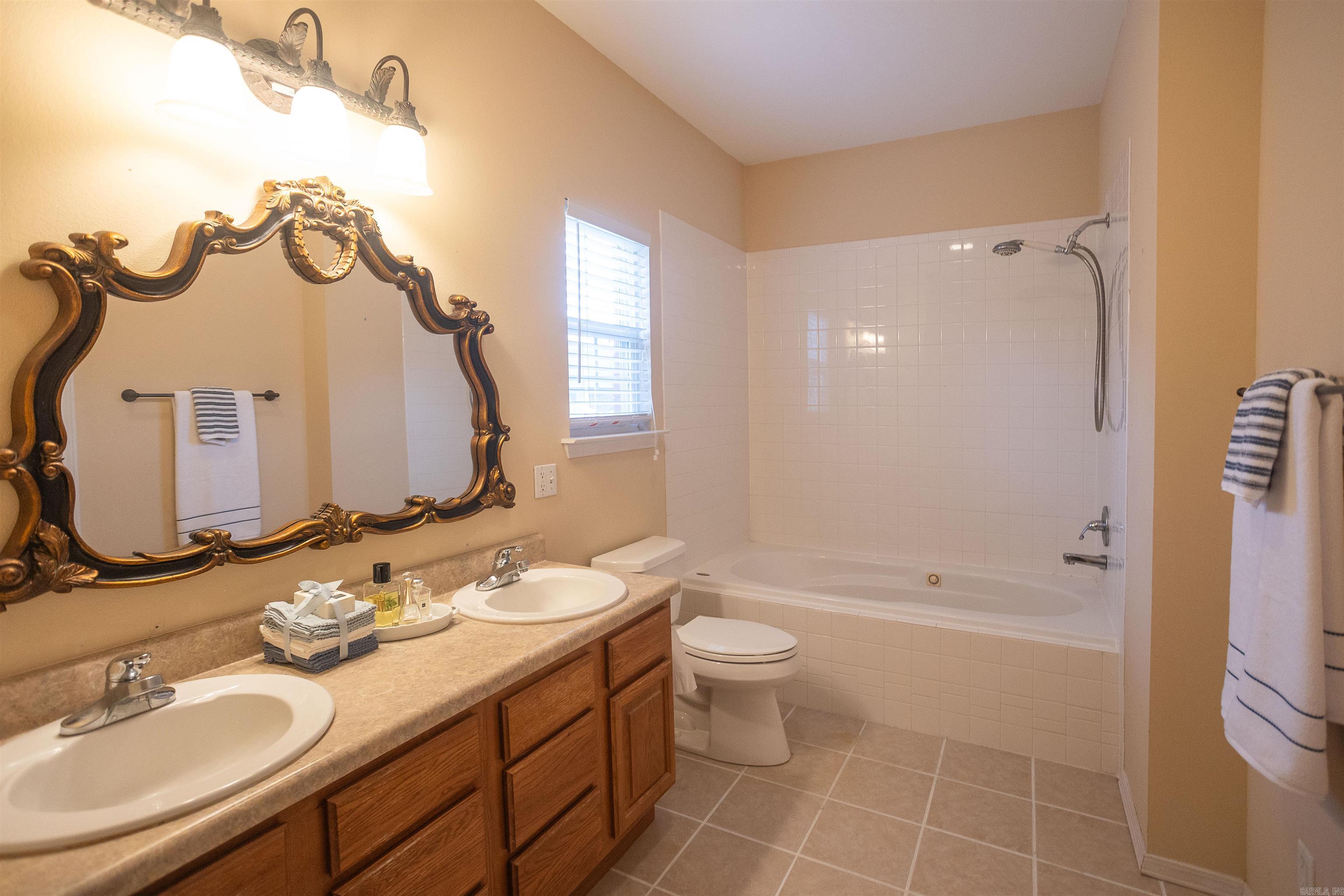 COVE LANDING PH 4 - Residential