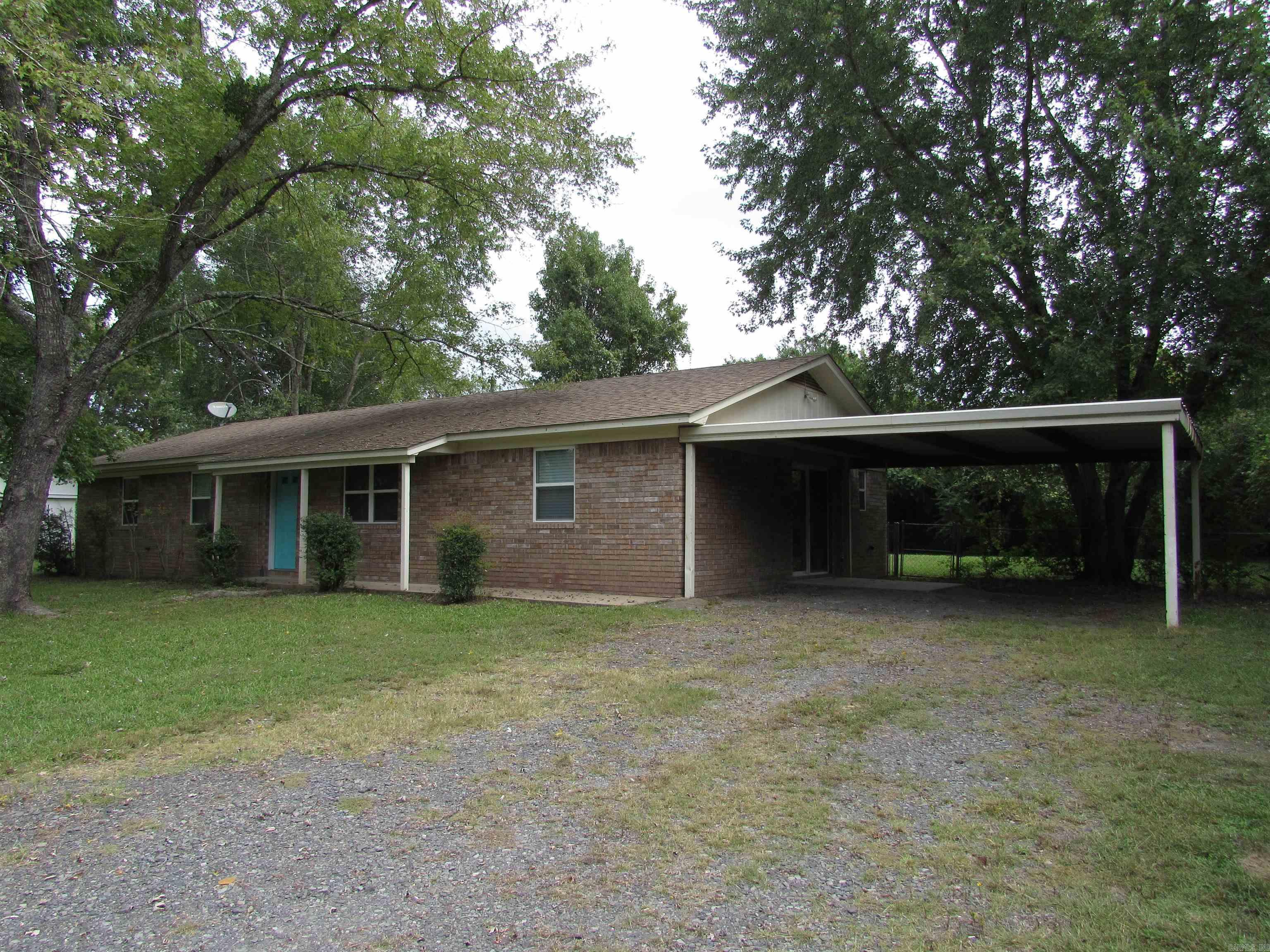 Foxmoor Acres - Residential Lease