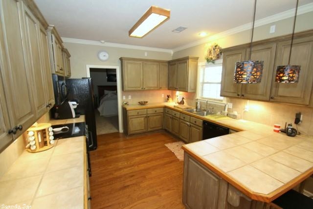 CHENAL VALLEY DUQUESNE COMMUNITY - Residential