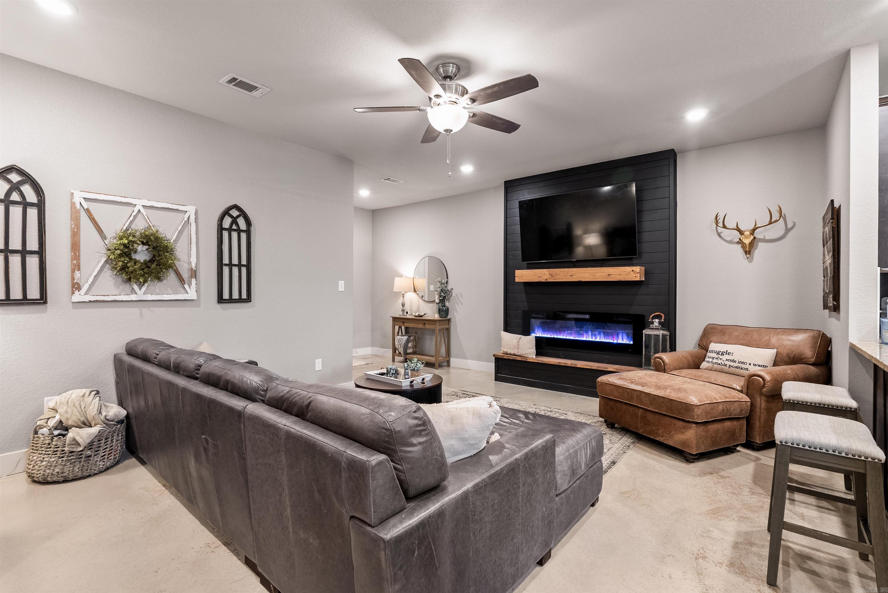 Mullins Place - Residential