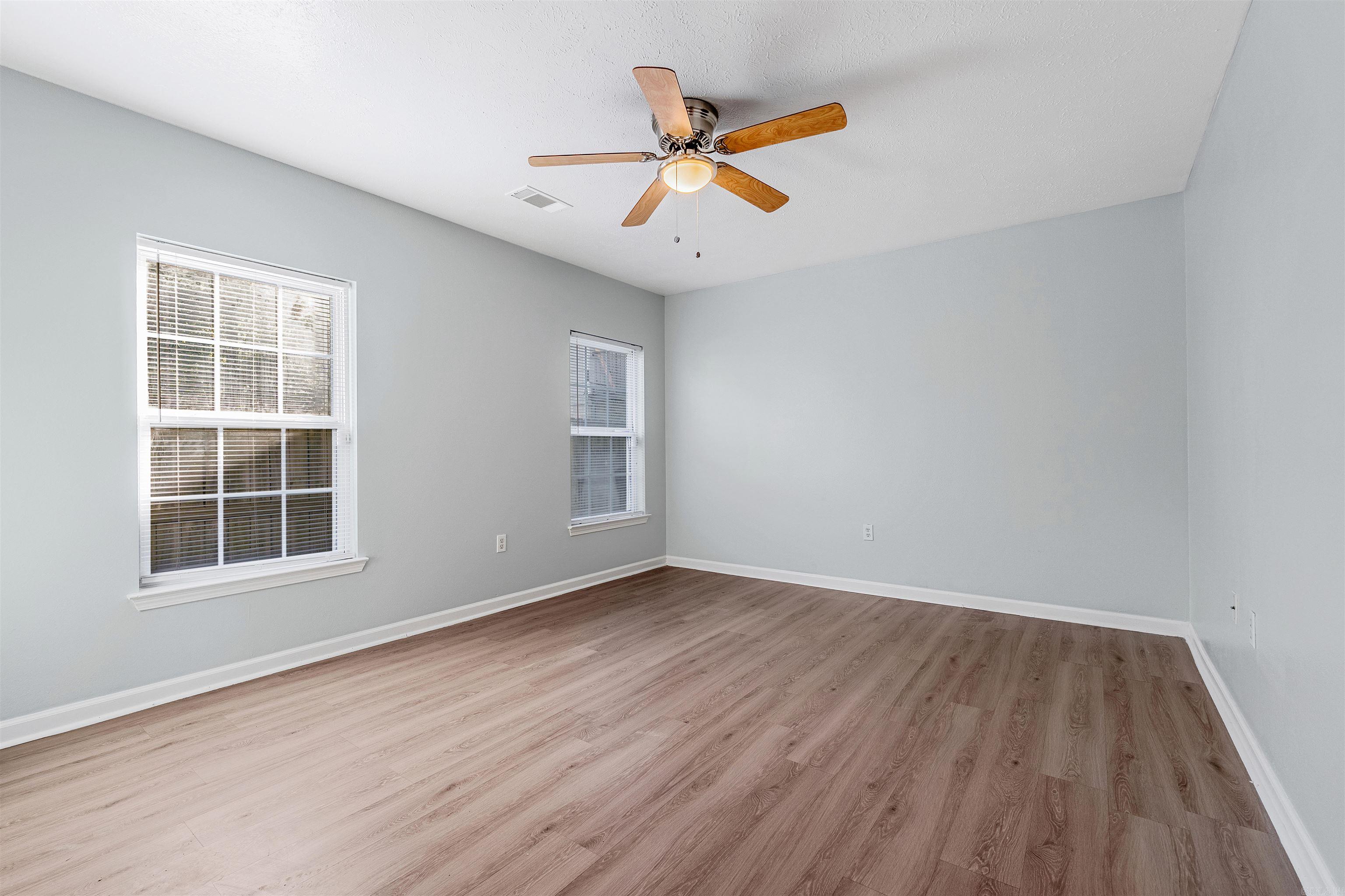 HOLTS INDUSTRIAL - Residential