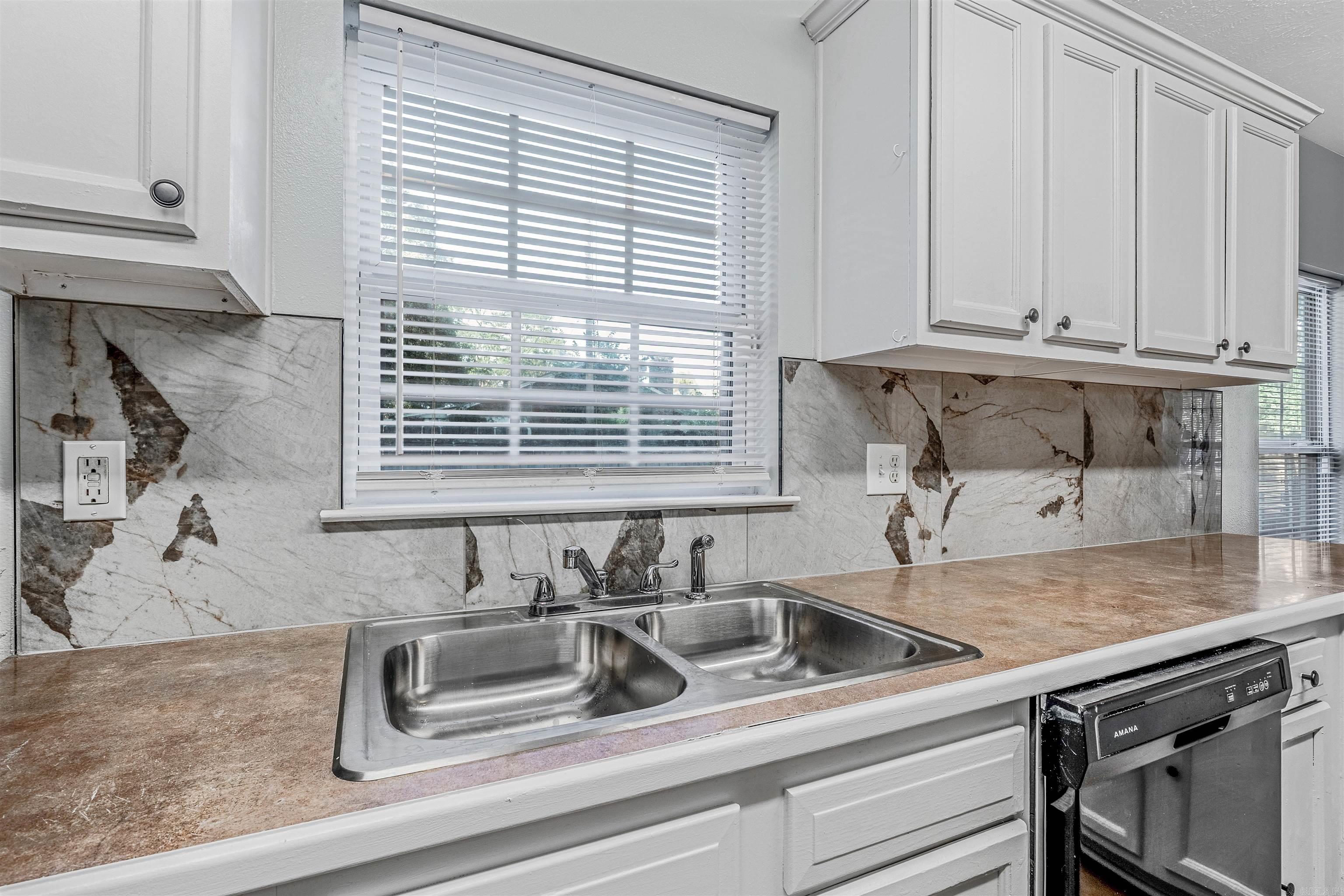 HOLTS INDUSTRIAL - Residential