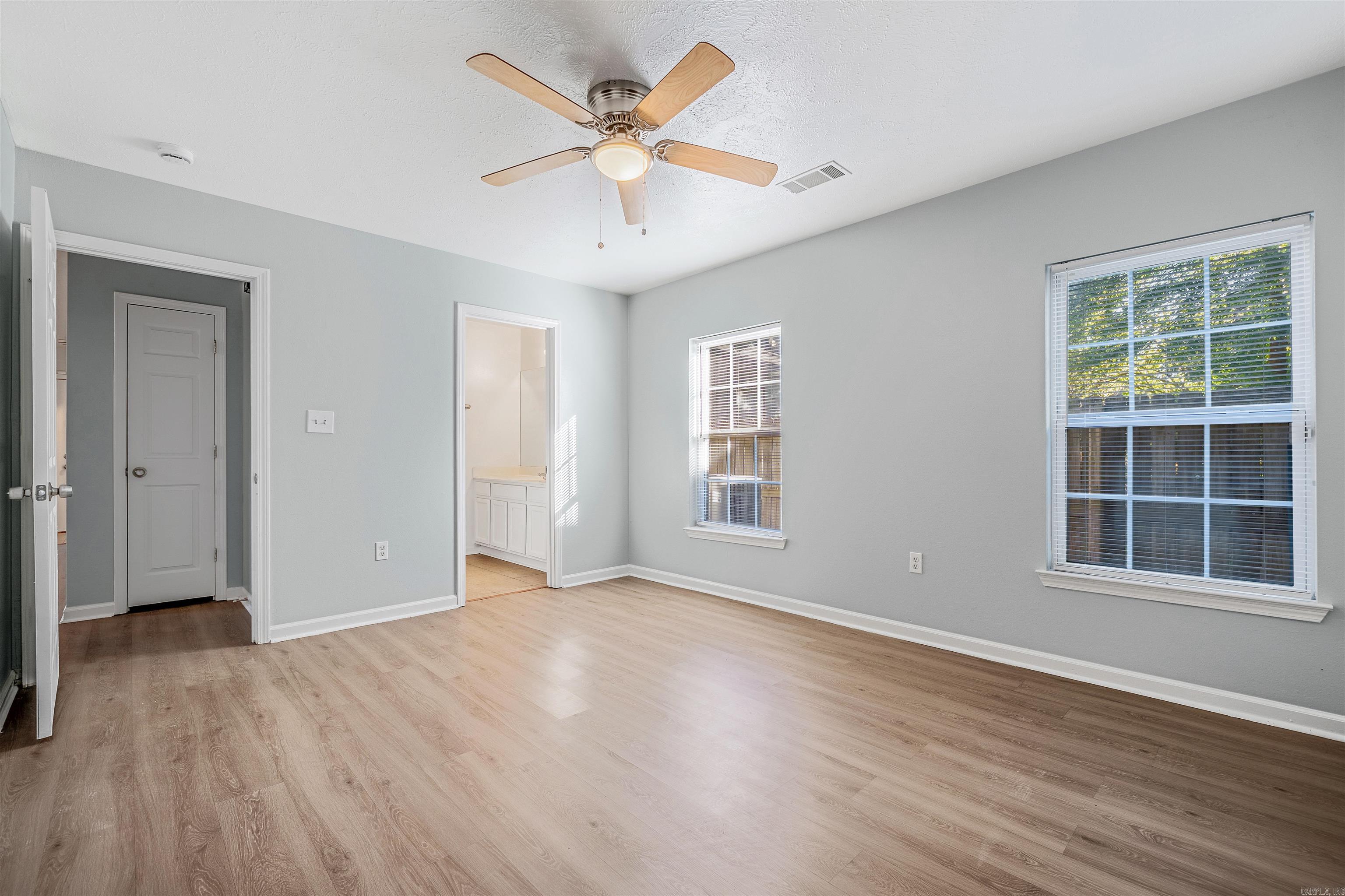 HOLTS INDUSTRIAL - Residential