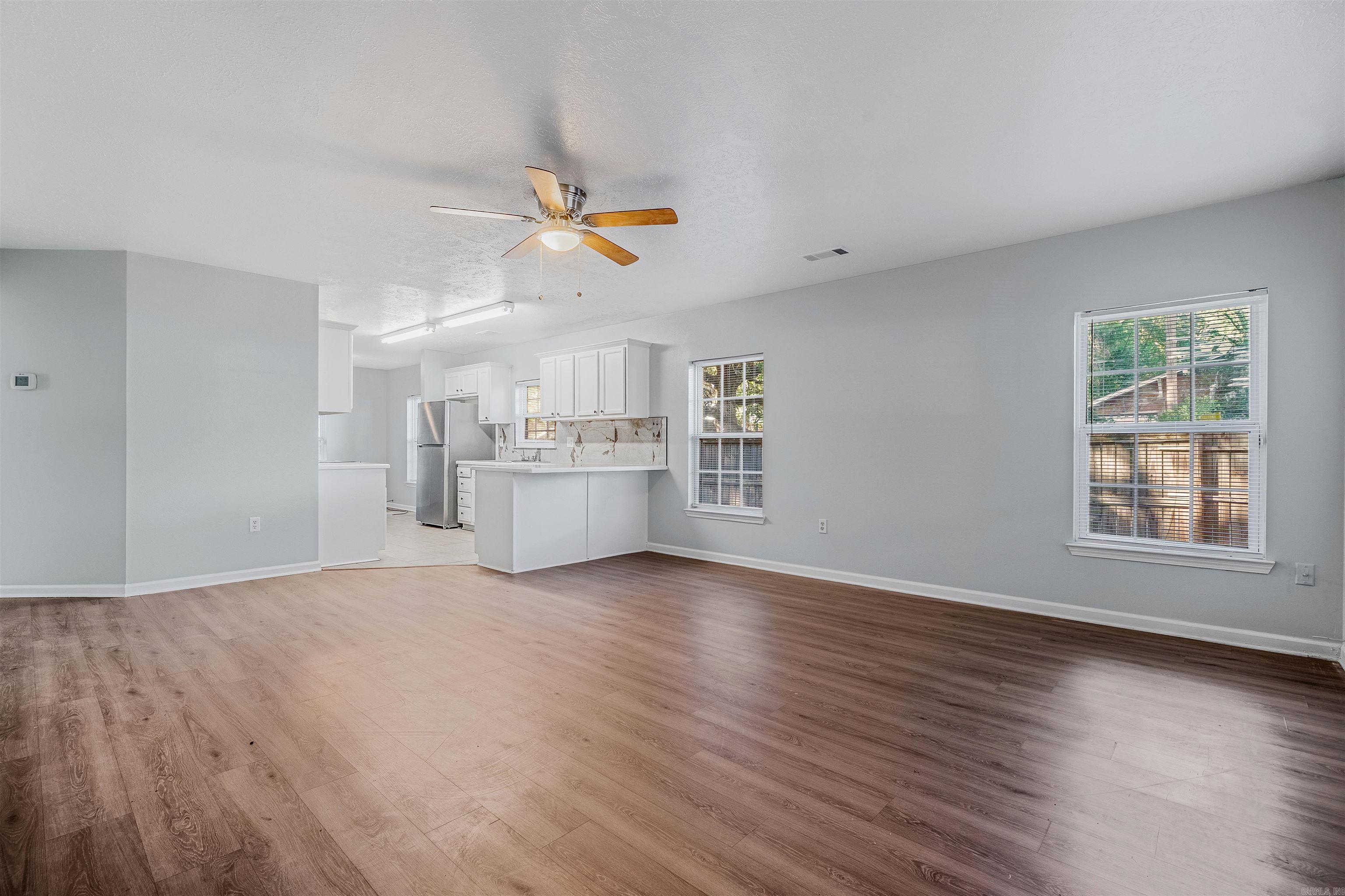 HOLTS INDUSTRIAL - Residential