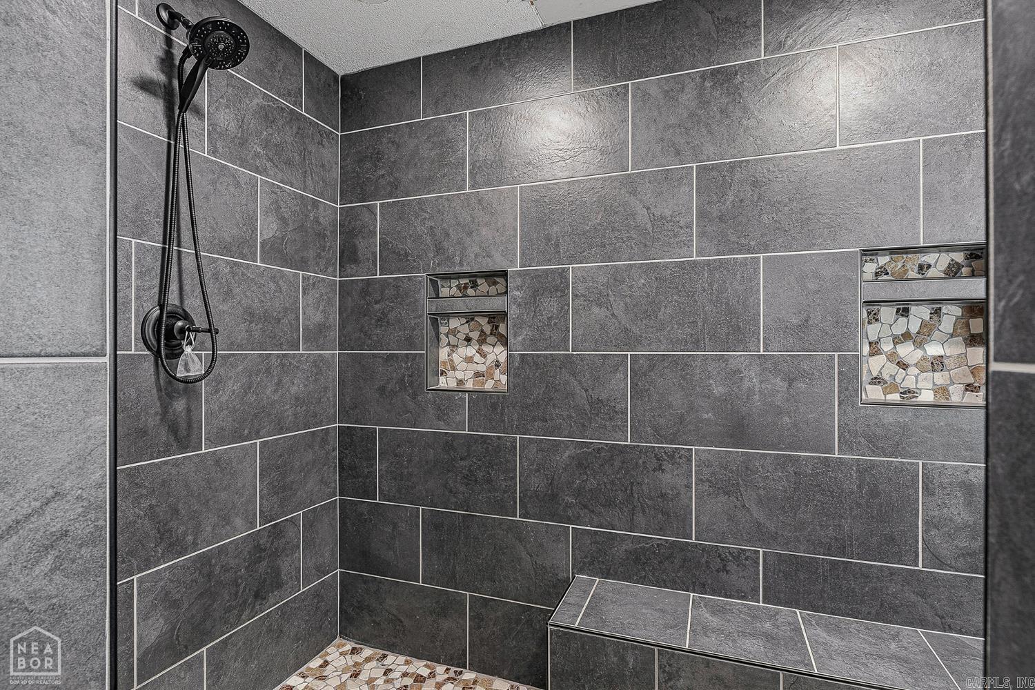 COLONY PARK - Residential