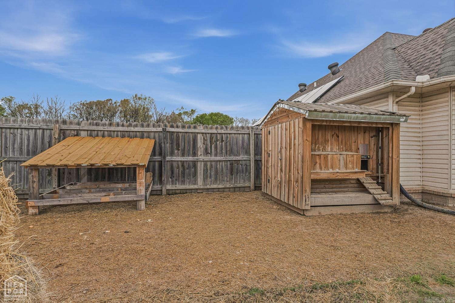 COLONY PARK - Residential