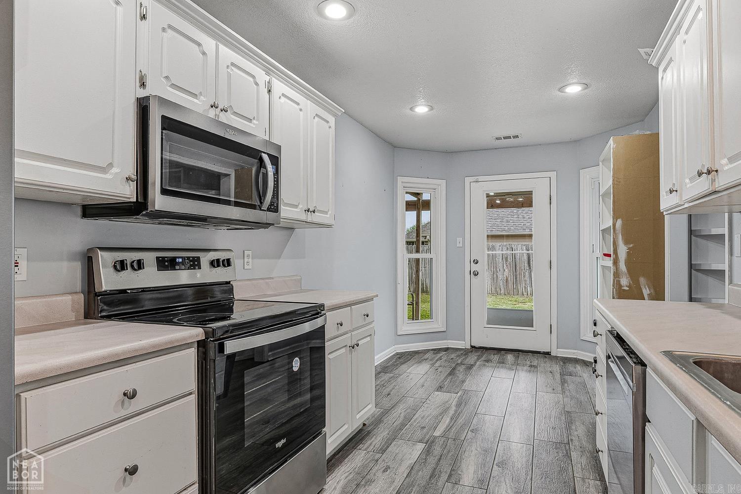 COLONY PARK - Residential