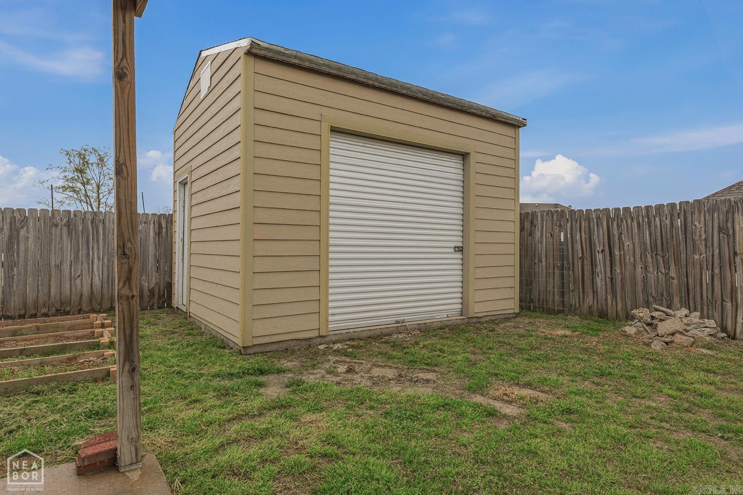 COLONY PARK - Residential