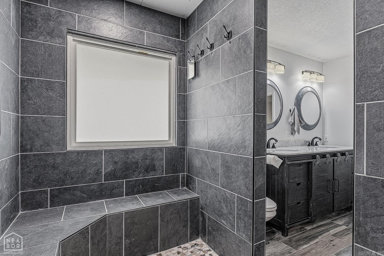 COLONY PARK - Residential