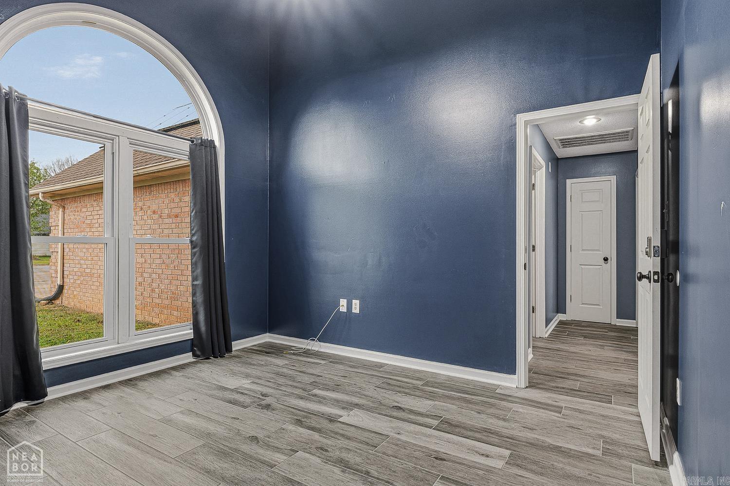 COLONY PARK - Residential