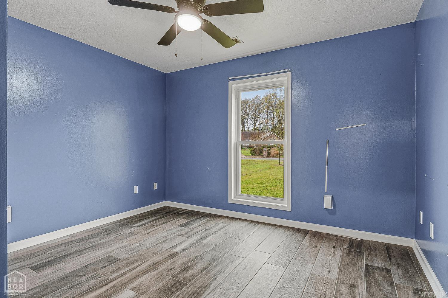 COLONY PARK - Residential