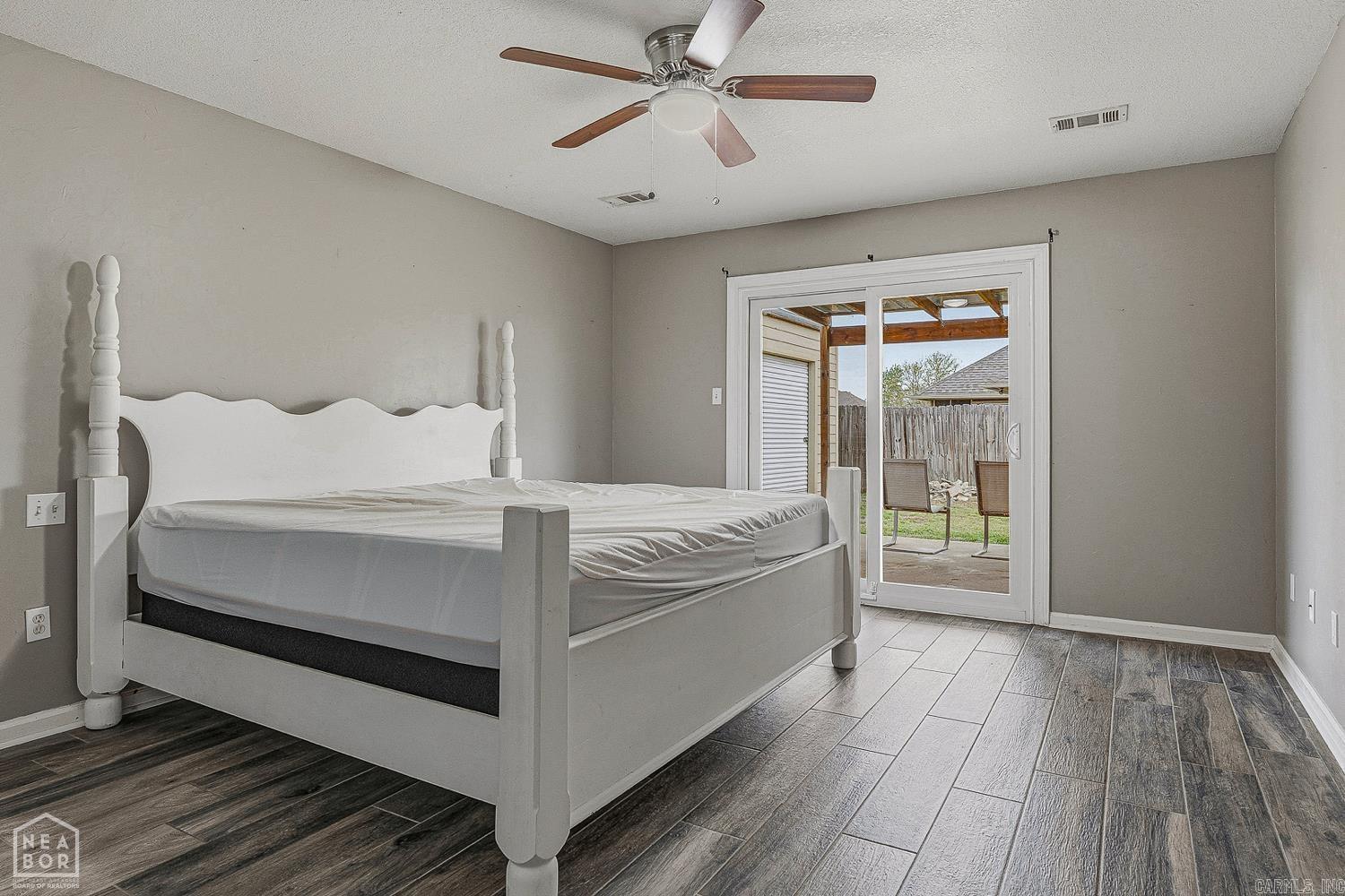 COLONY PARK - Residential