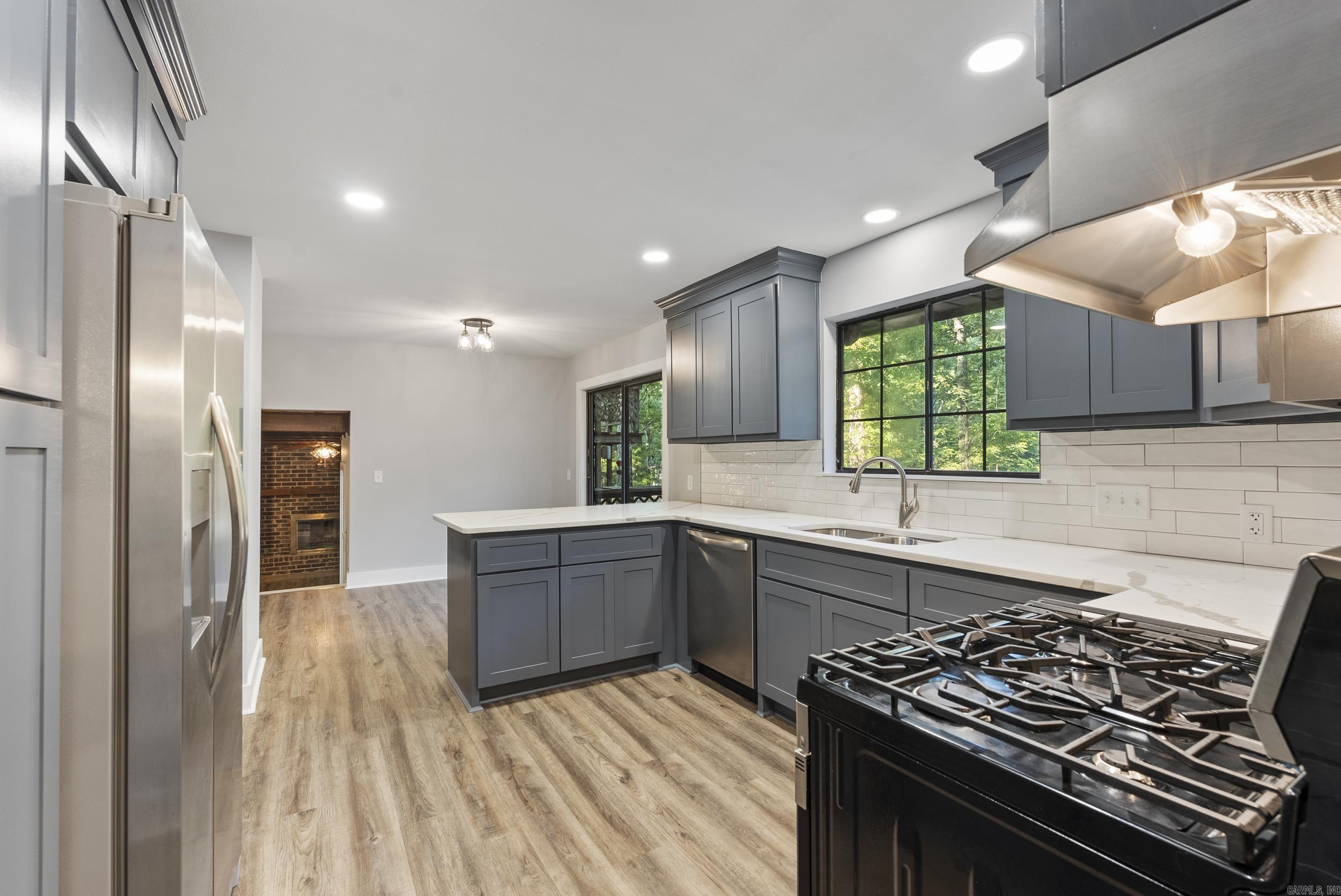 MULBERRY ACRES - Residential