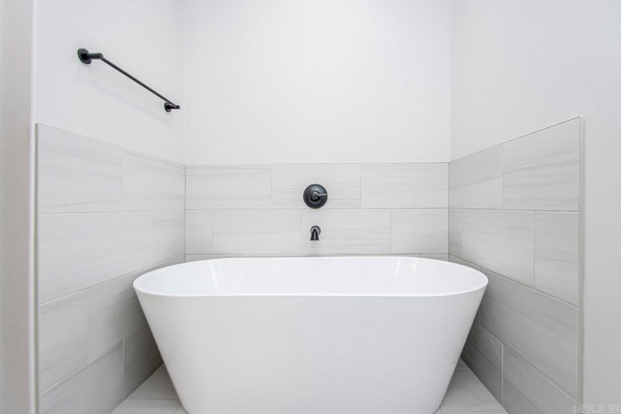 SPENCER CROSSING LLC - Residential