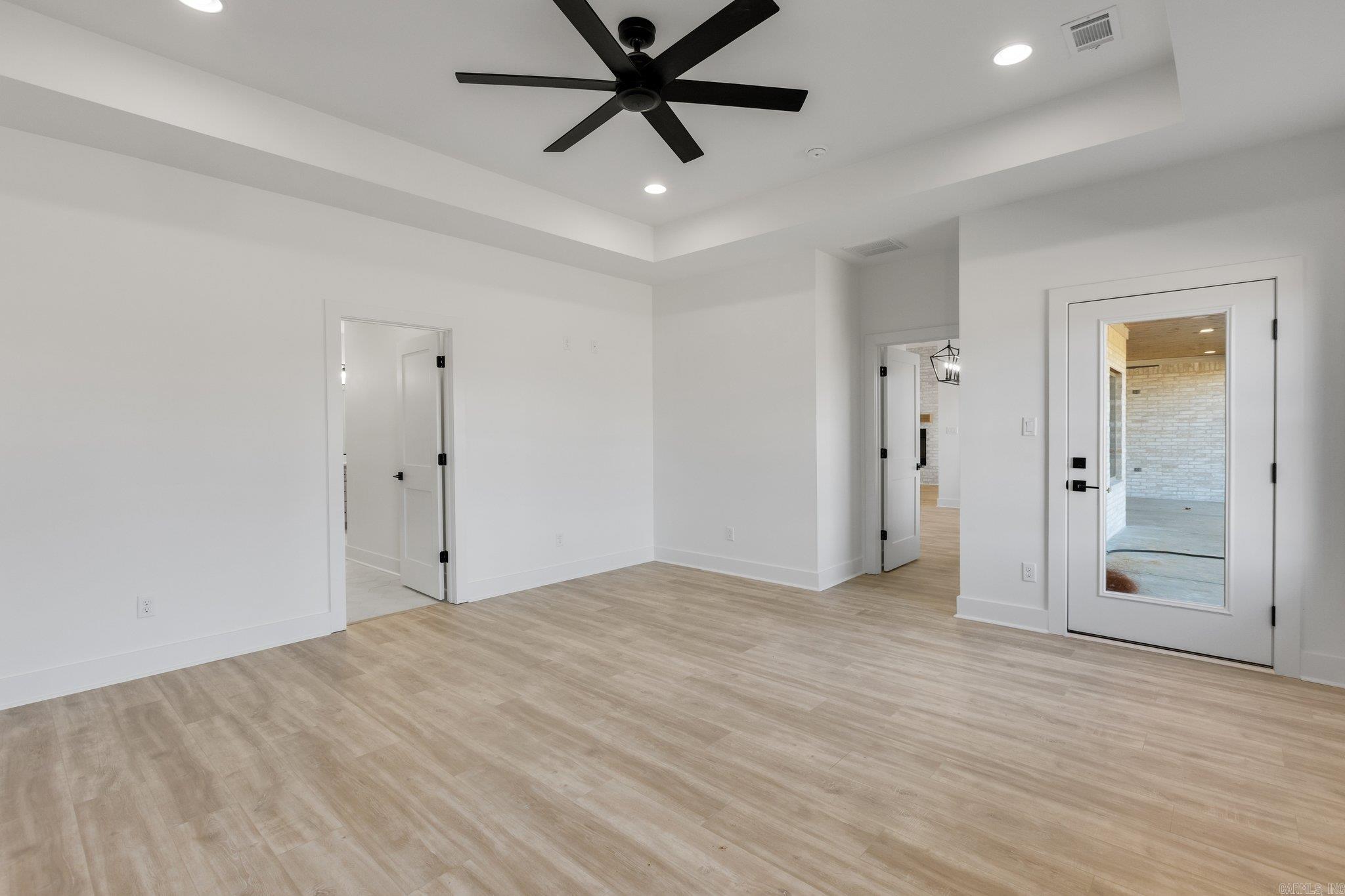 WINCHESTER ESTATES - Residential