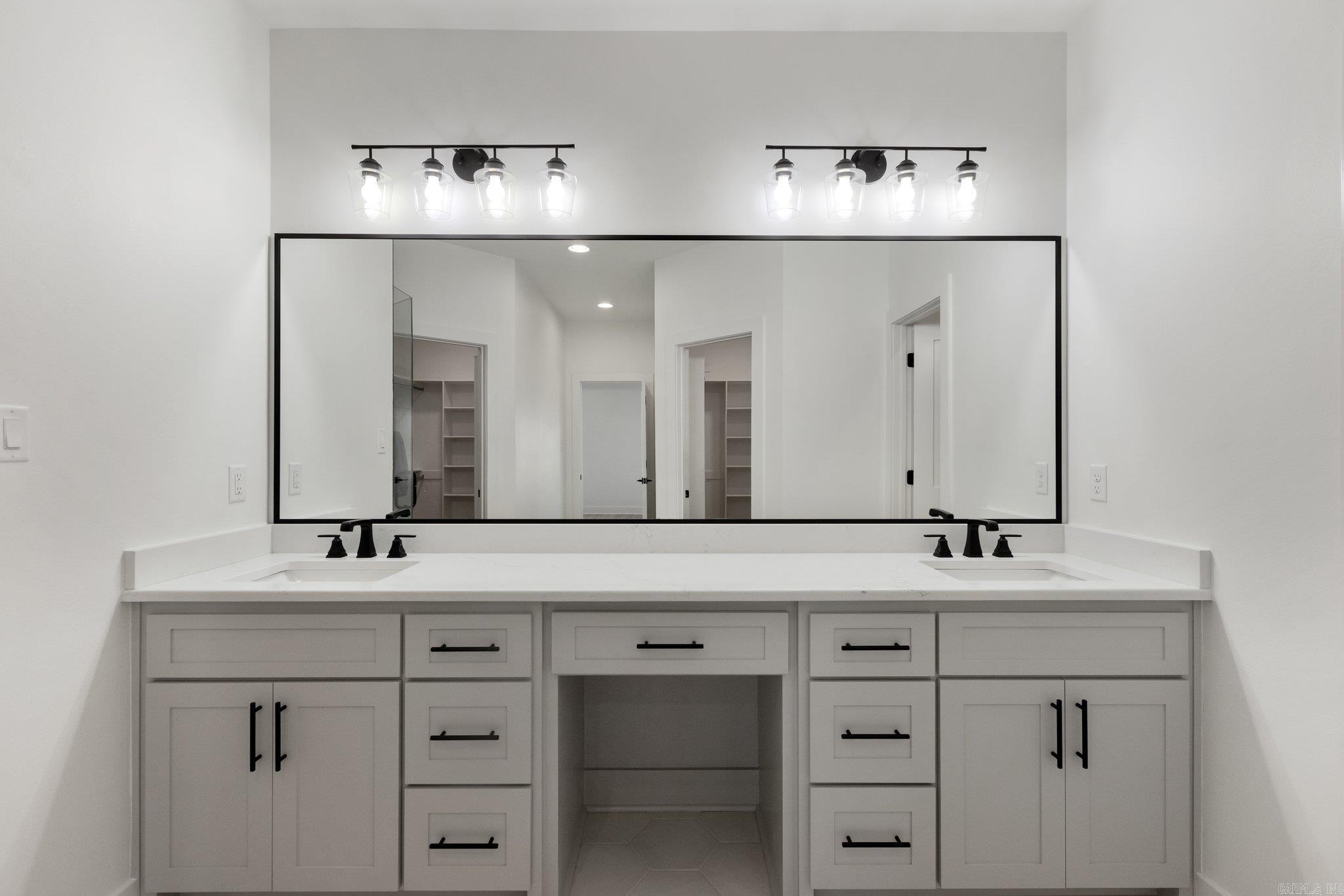 WINCHESTER ESTATES - Residential