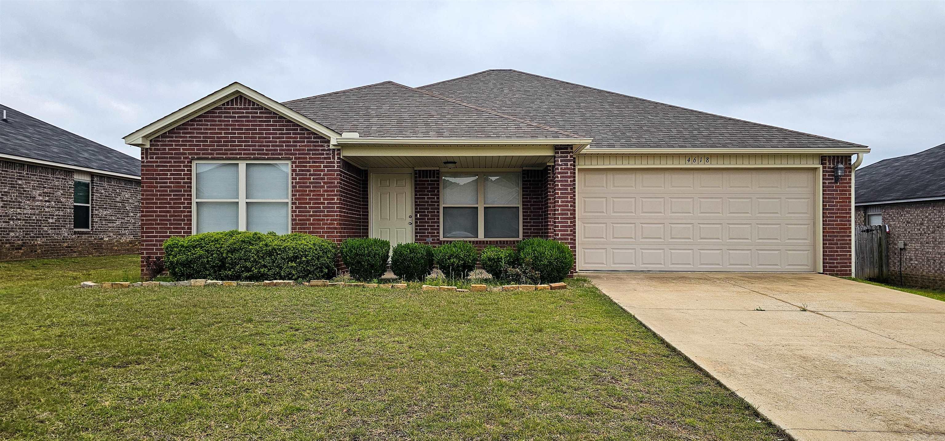 JUDE'S CROSSING - Residential