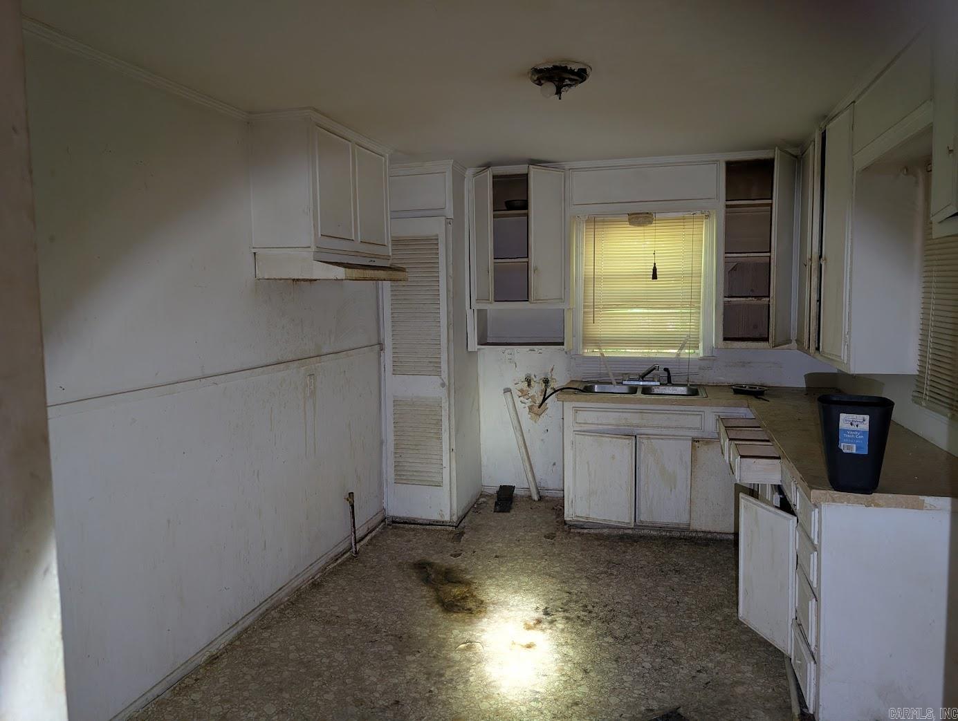 Ellis - Residential