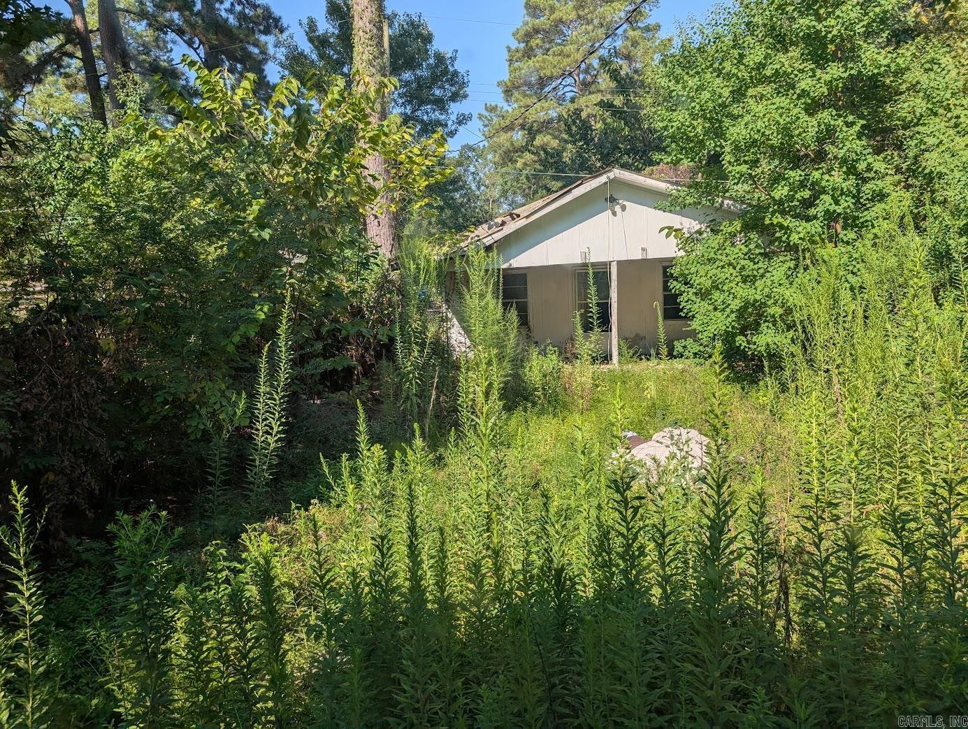 Ellis - Residential