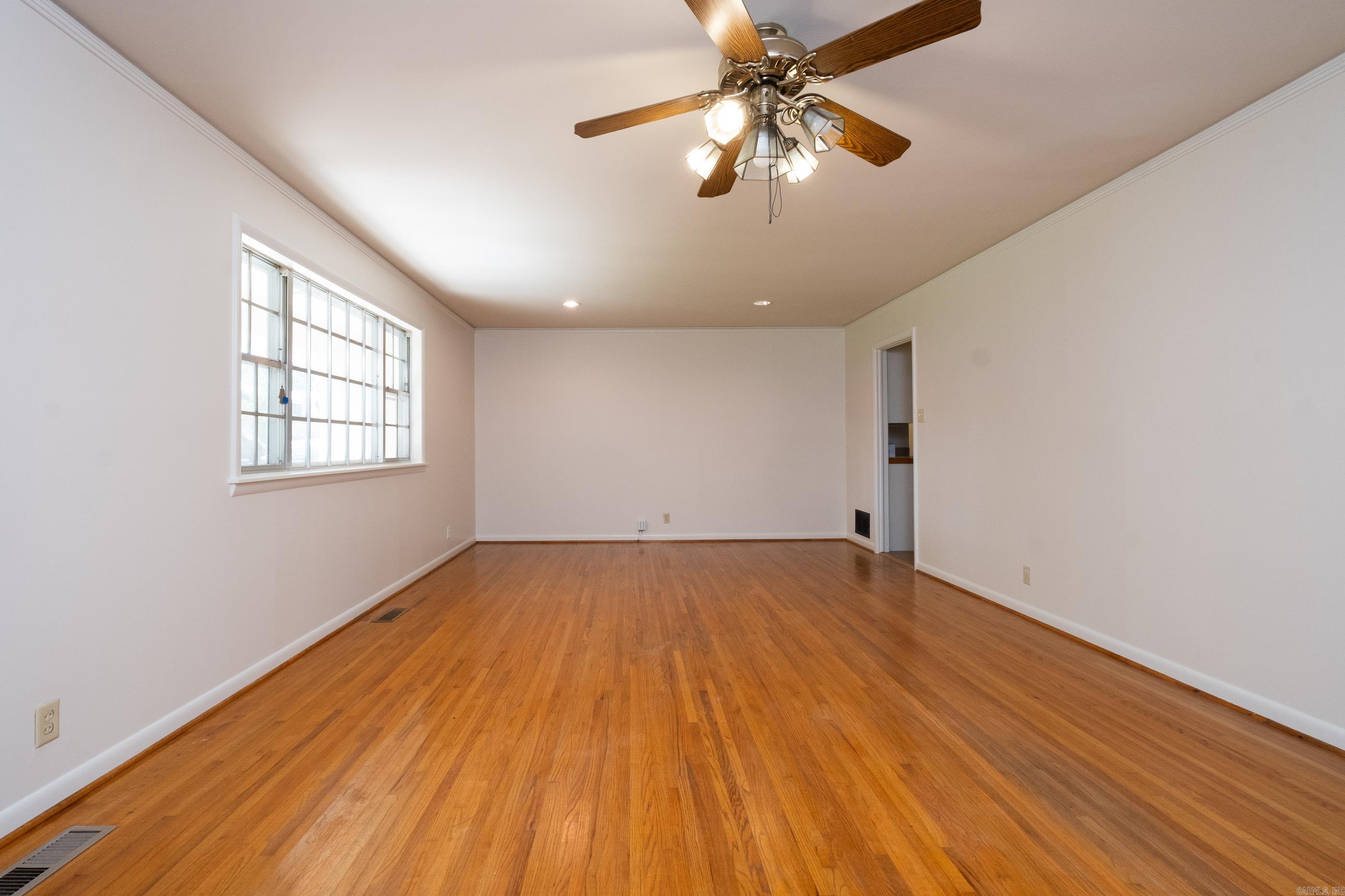 BRIARWOOD - Residential