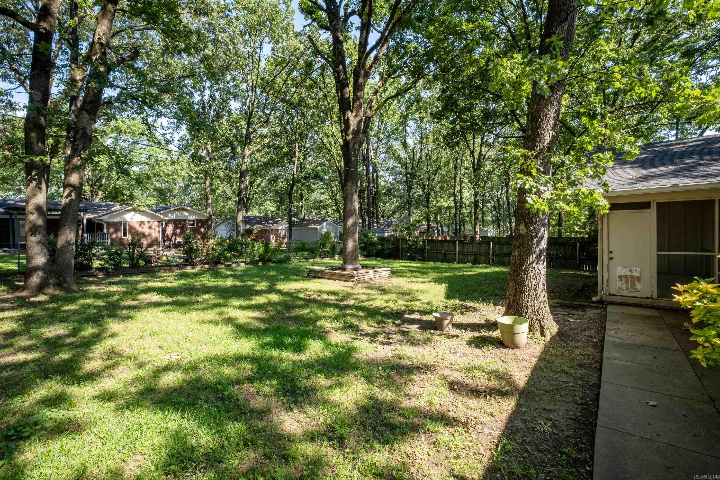 BRIARWOOD - Residential