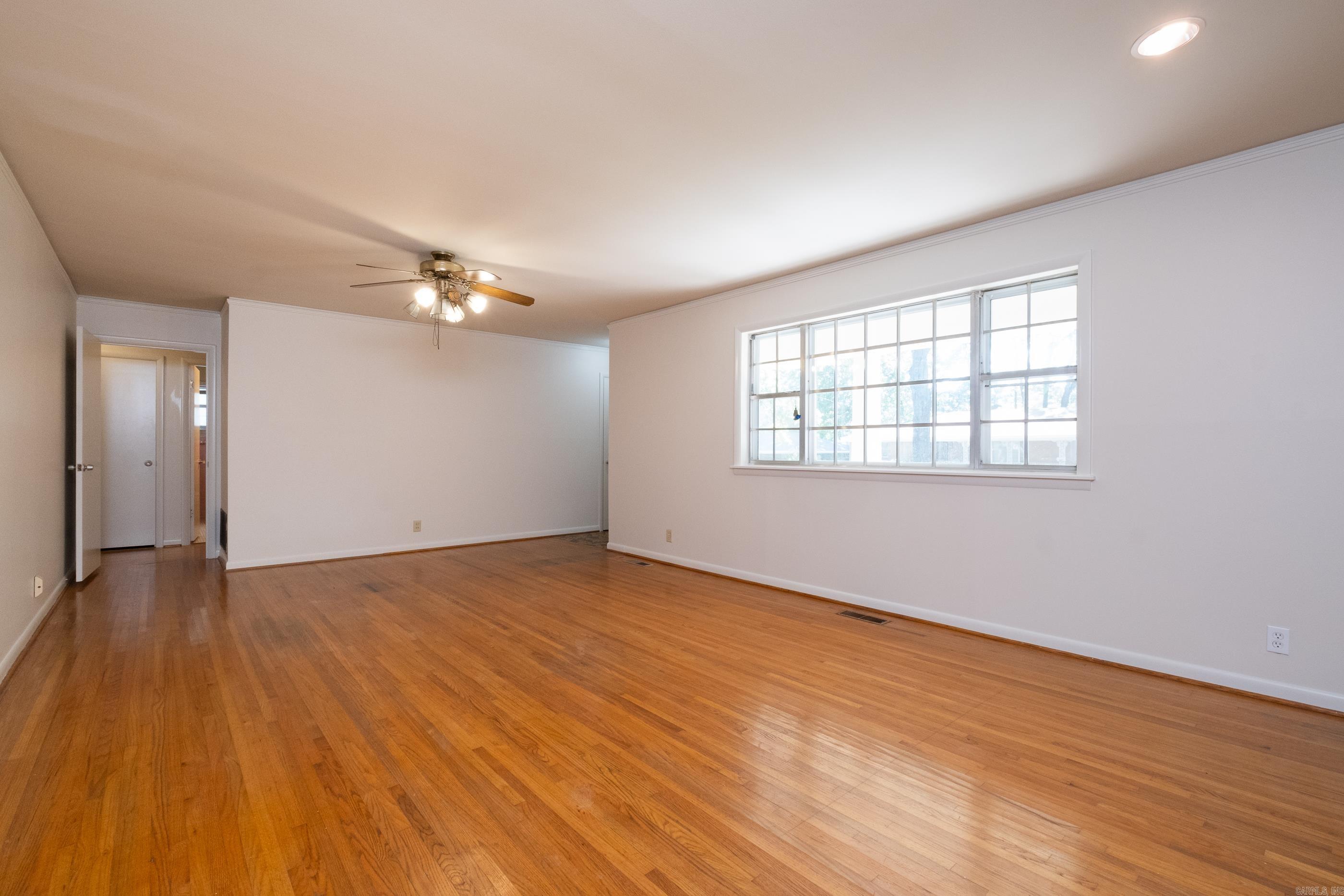 BRIARWOOD - Residential