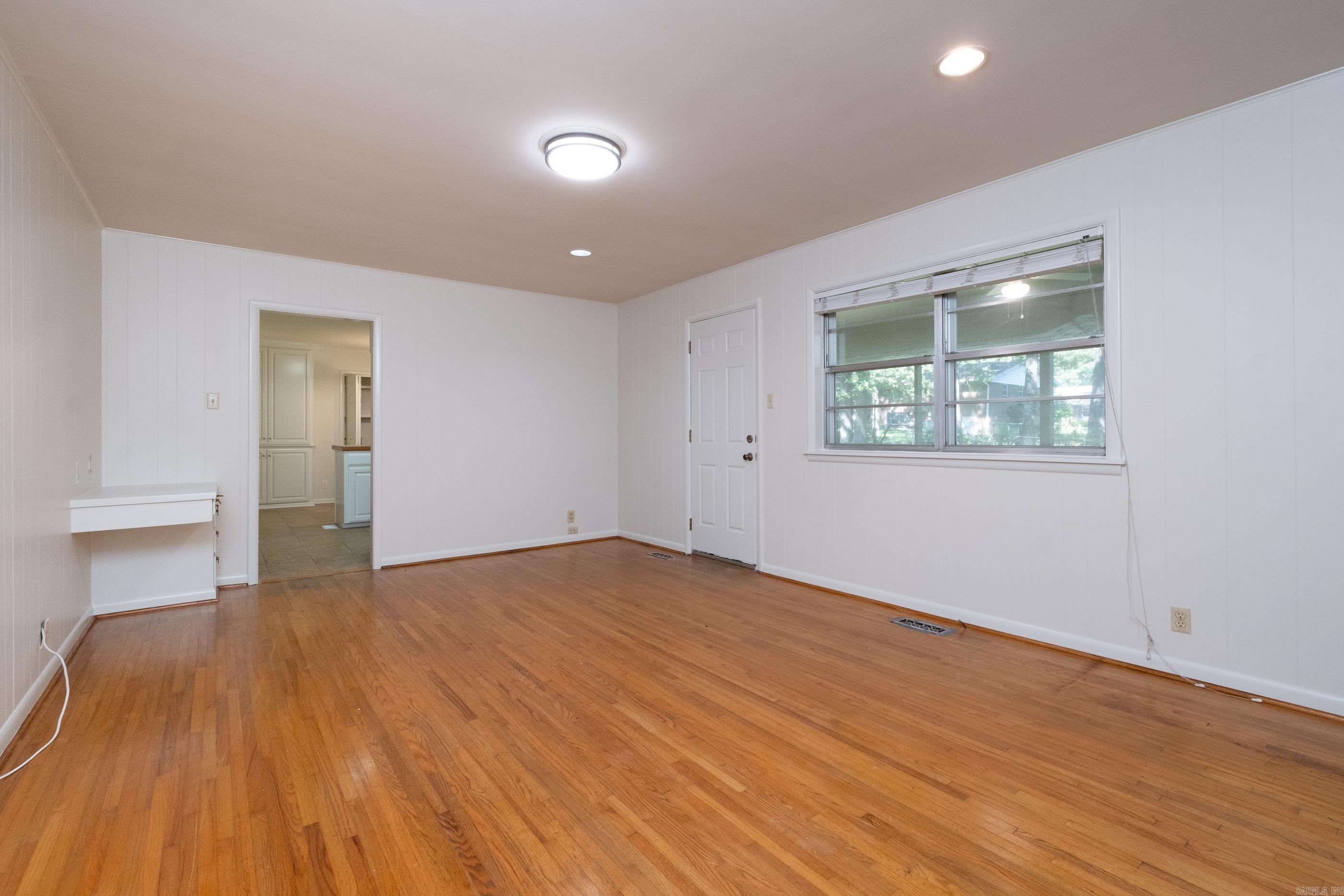 BRIARWOOD - Residential