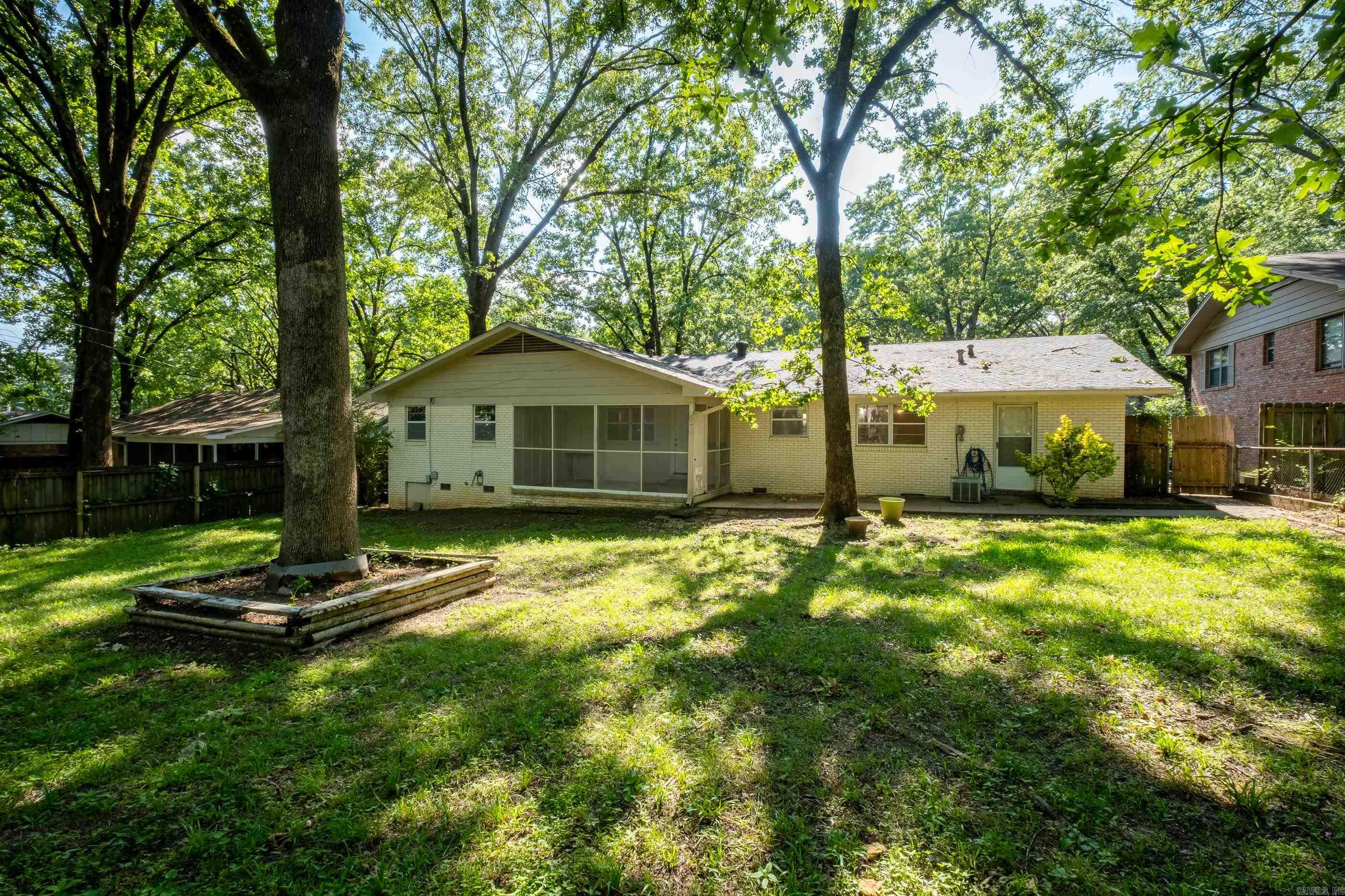 BRIARWOOD - Residential