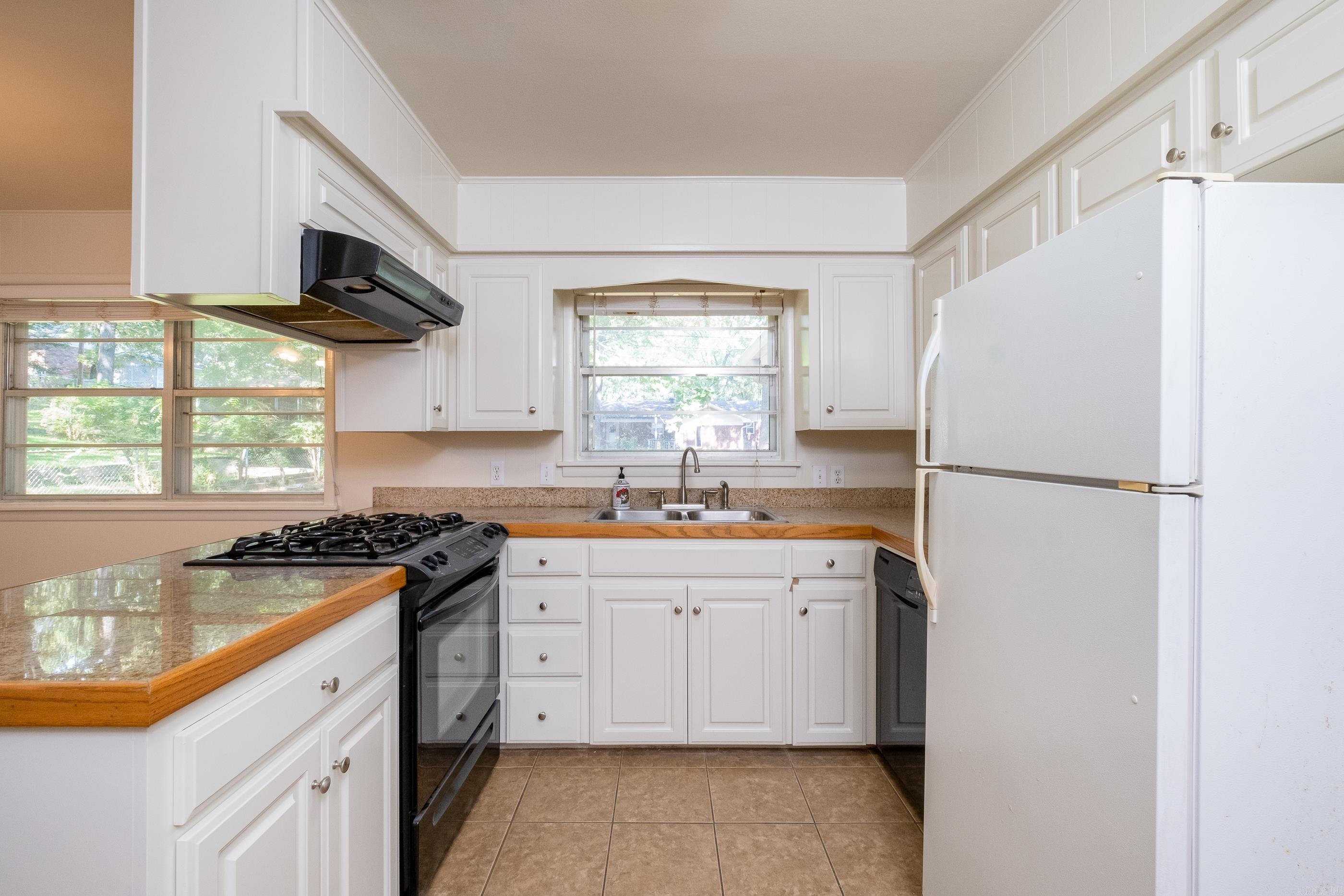 BRIARWOOD - Residential