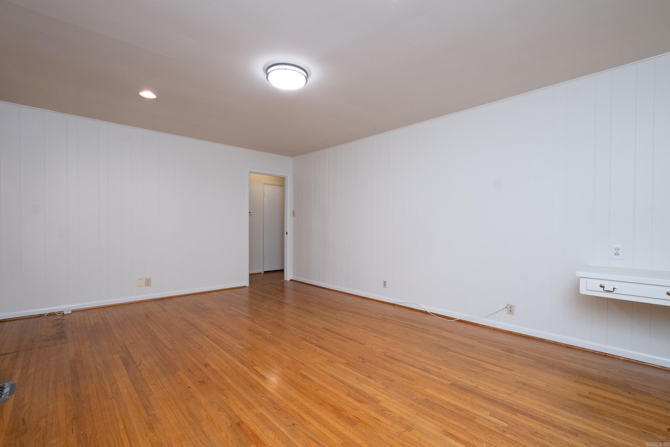 BRIARWOOD - Residential