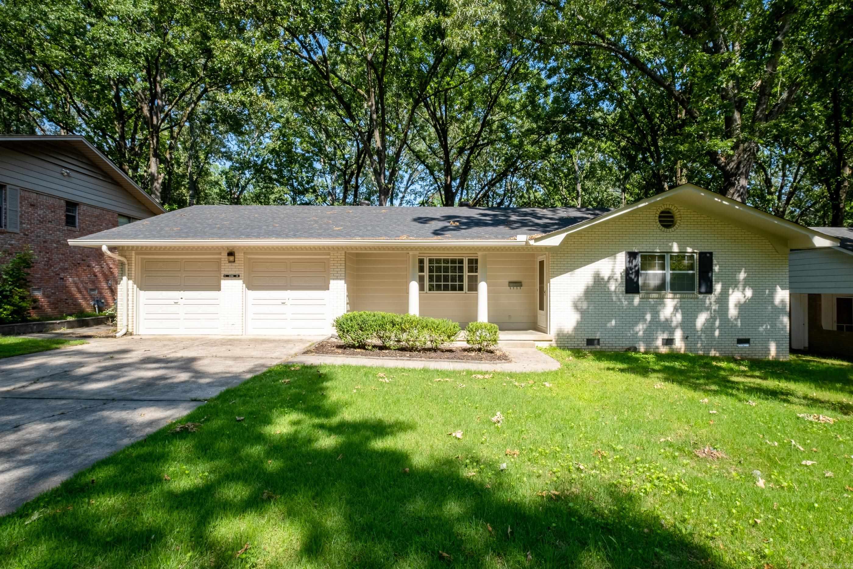 BRIARWOOD - Residential