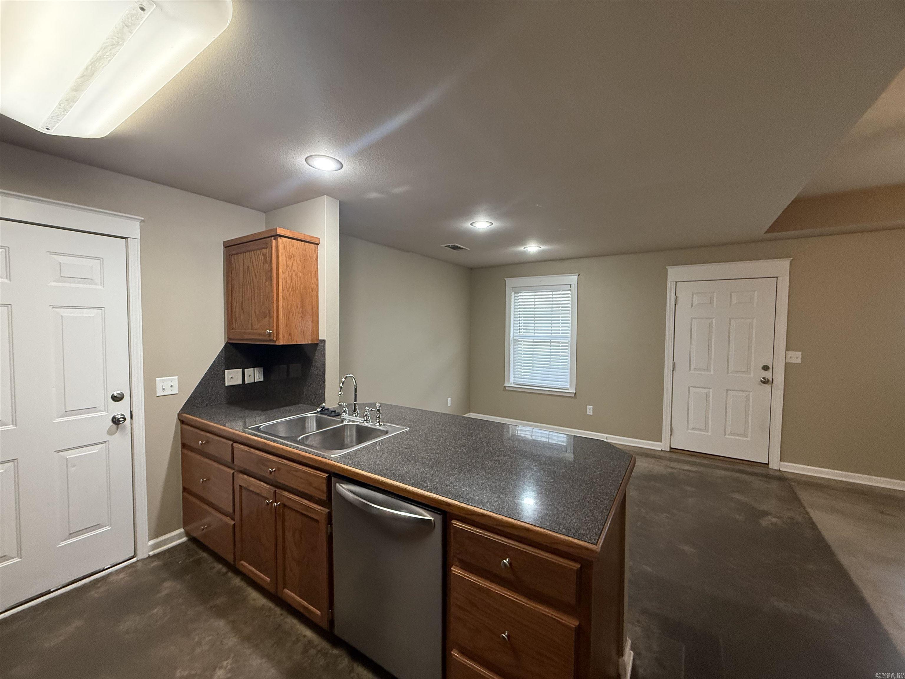 Butterfield - Residential Lease