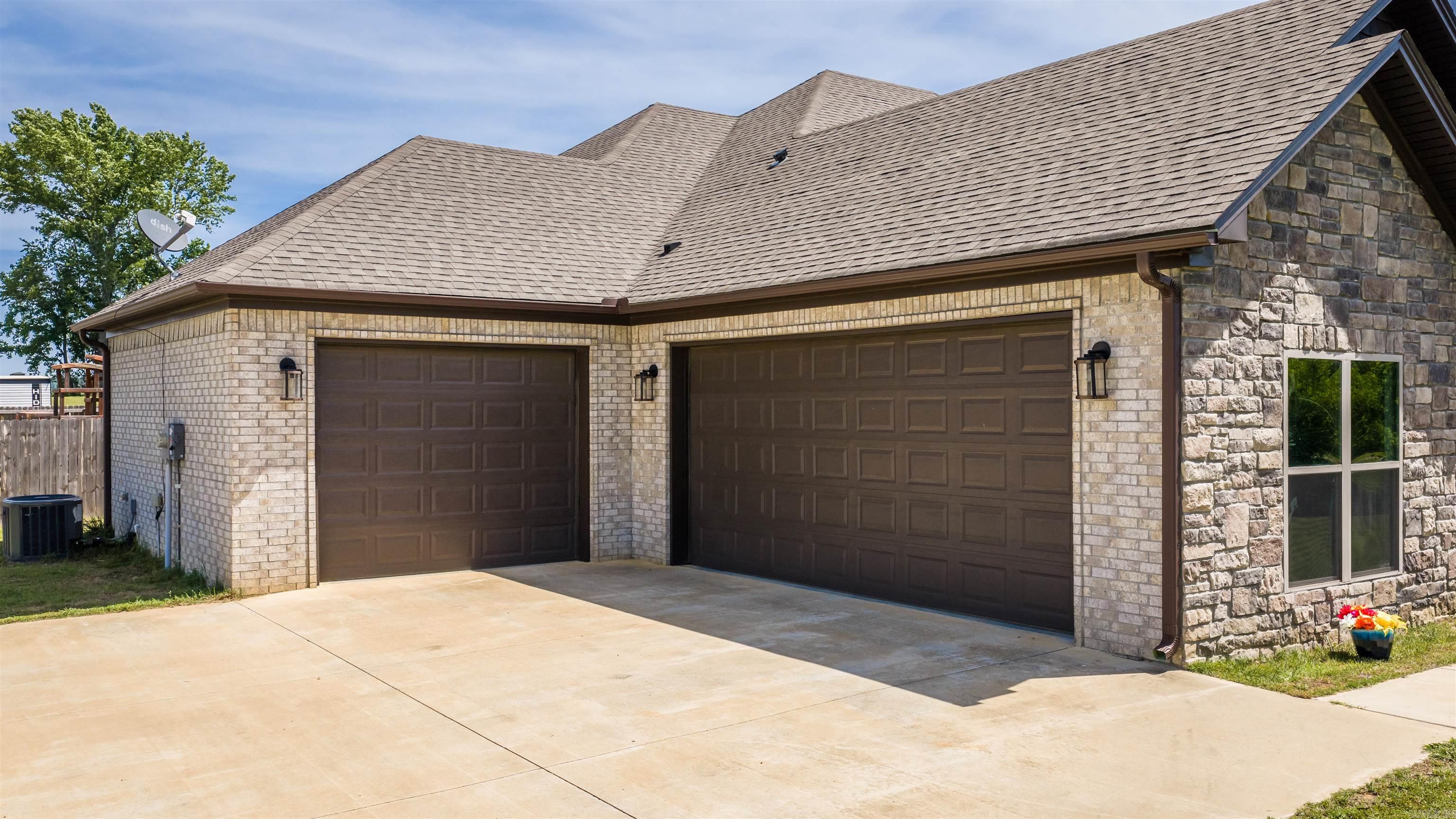 JACK FORK RIDGE - Residential