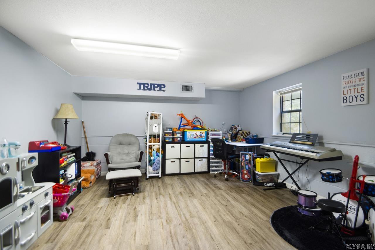 DARK FOREST PLACE - Residential