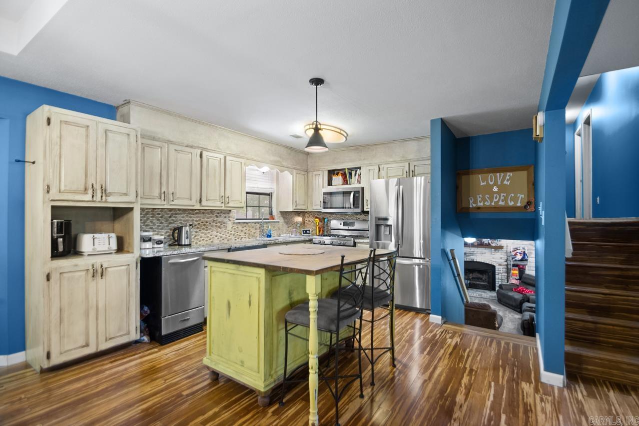 DARK FOREST PLACE - Residential