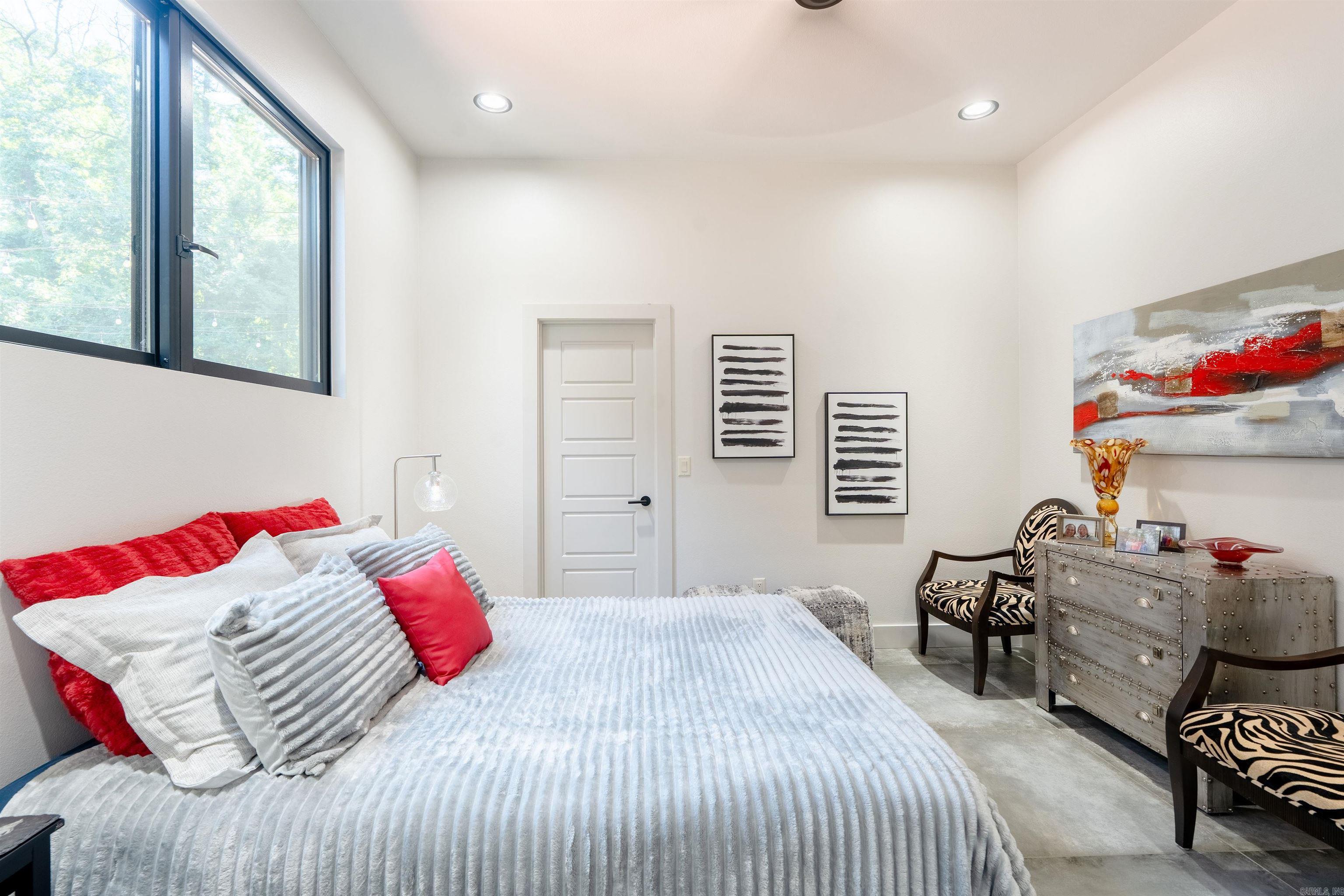 Heber Springs-Inside - Residential