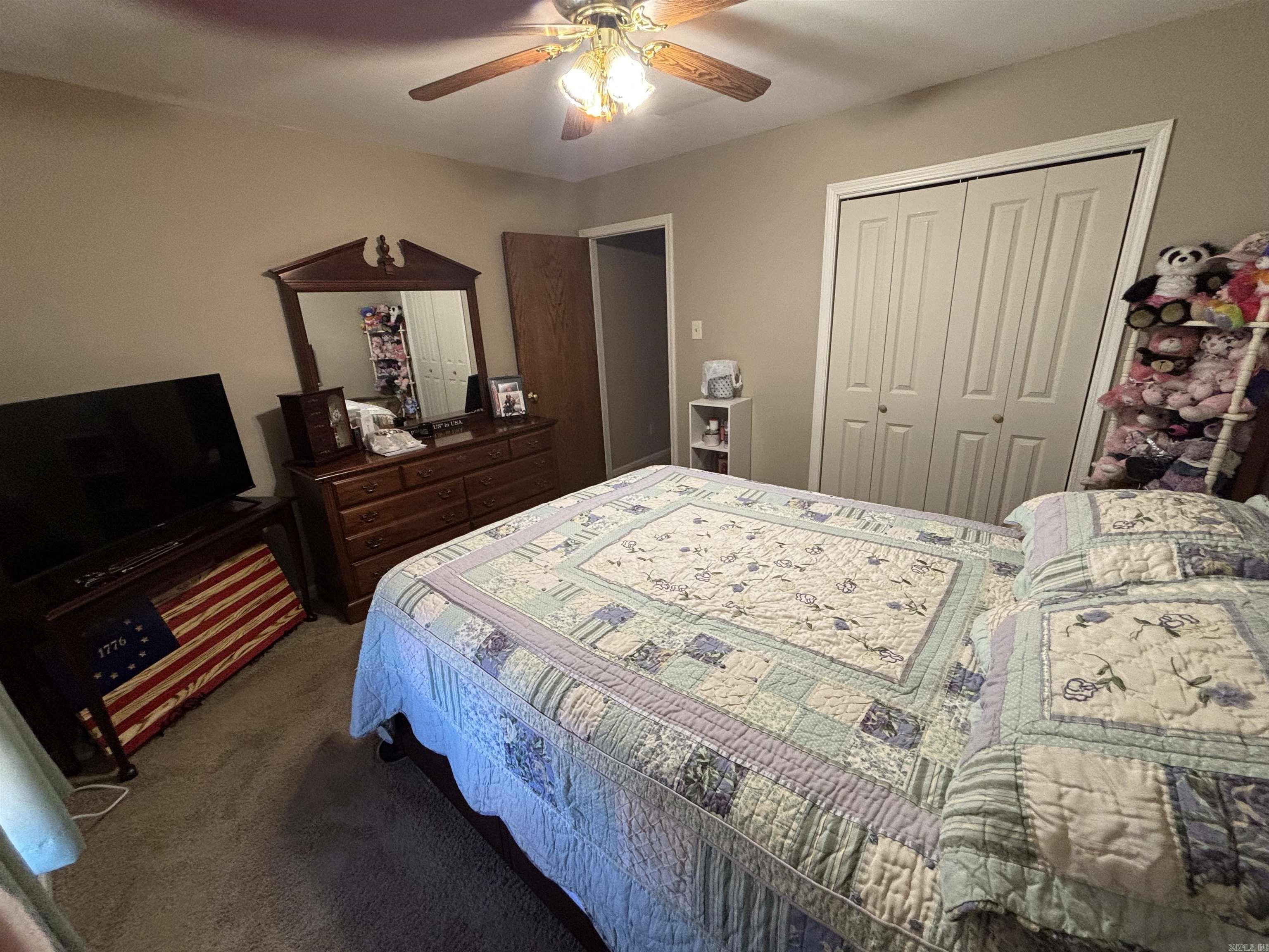 COUNTRY WOOD SUB UNIT - Residential