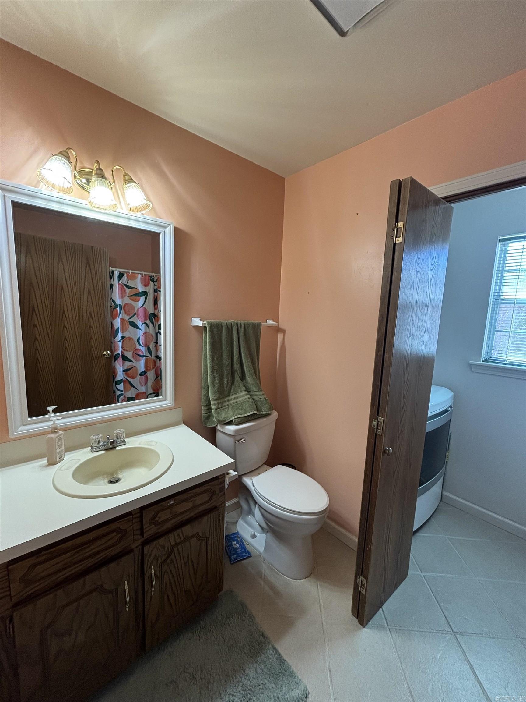 COUNTRY WOOD SUB UNIT - Residential