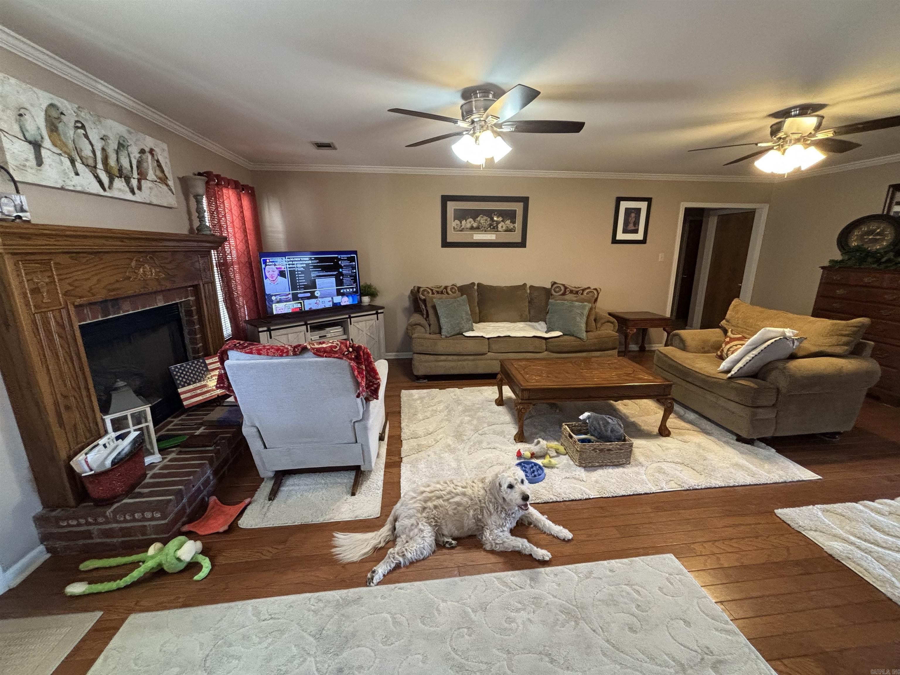 COUNTRY WOOD SUB UNIT - Residential